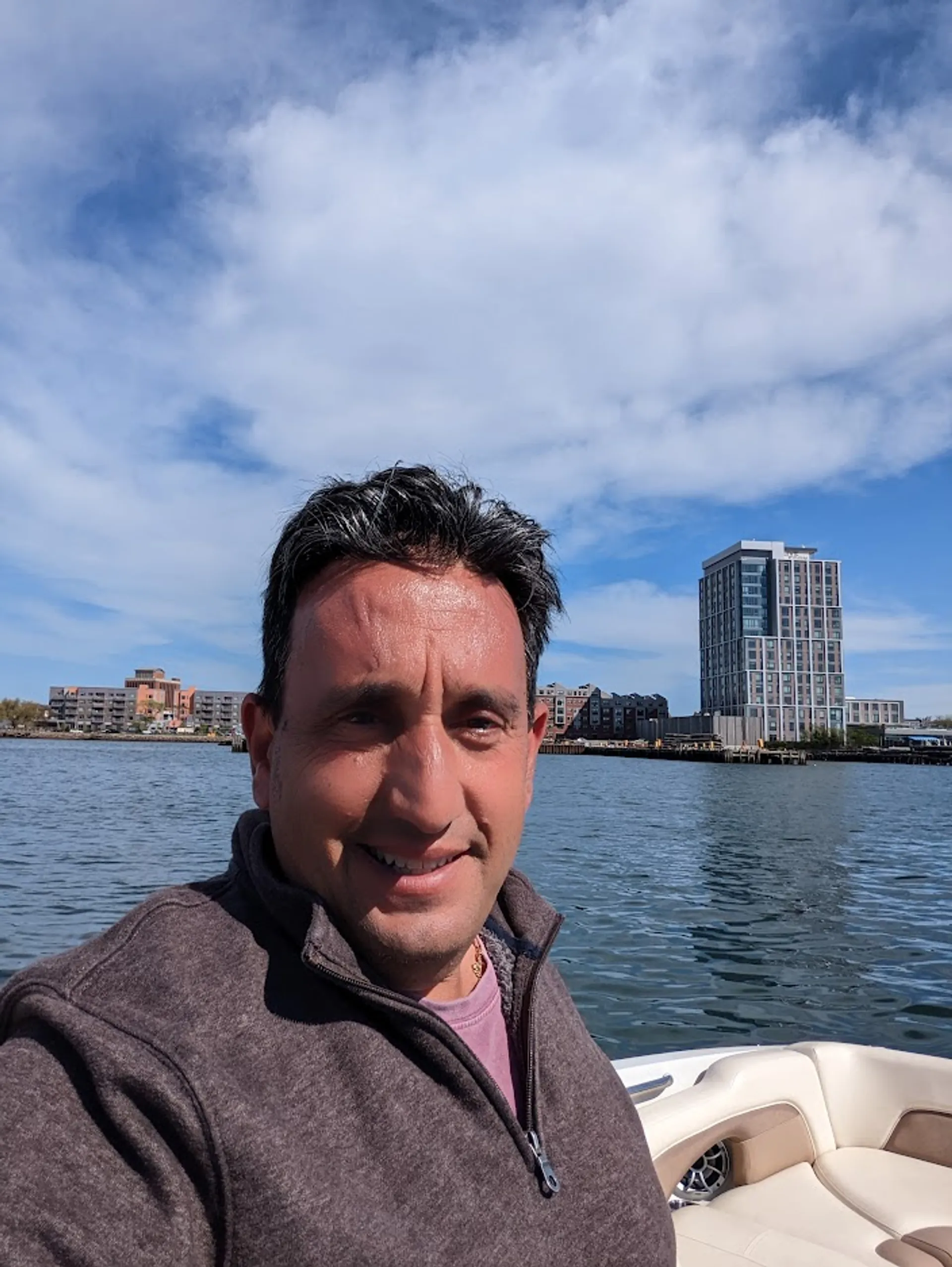 CROWNLINE BOATS 265 SS in Chelsea, MA — photo 4