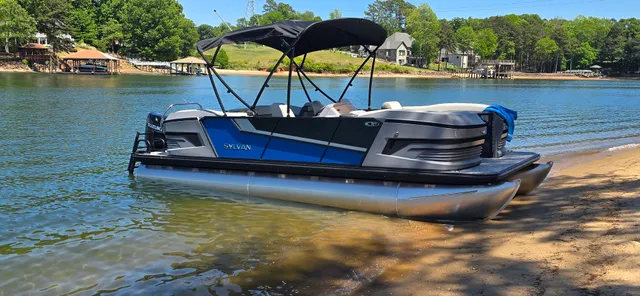 Rent a SYLVAN MARINE pontoon in Mooresville, NC near me