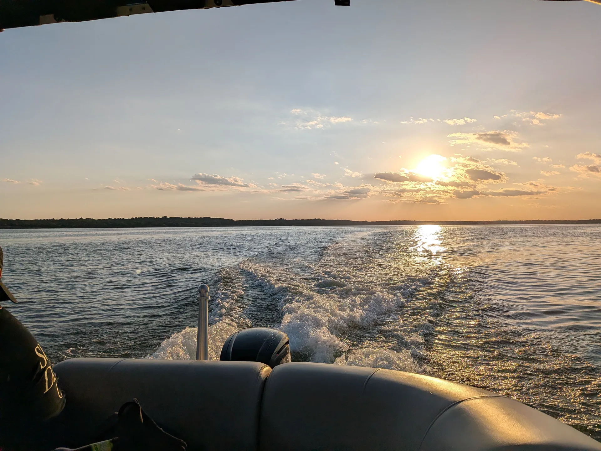 20ft Captained Party Barge – Perfect for Lake Days & Tubing!