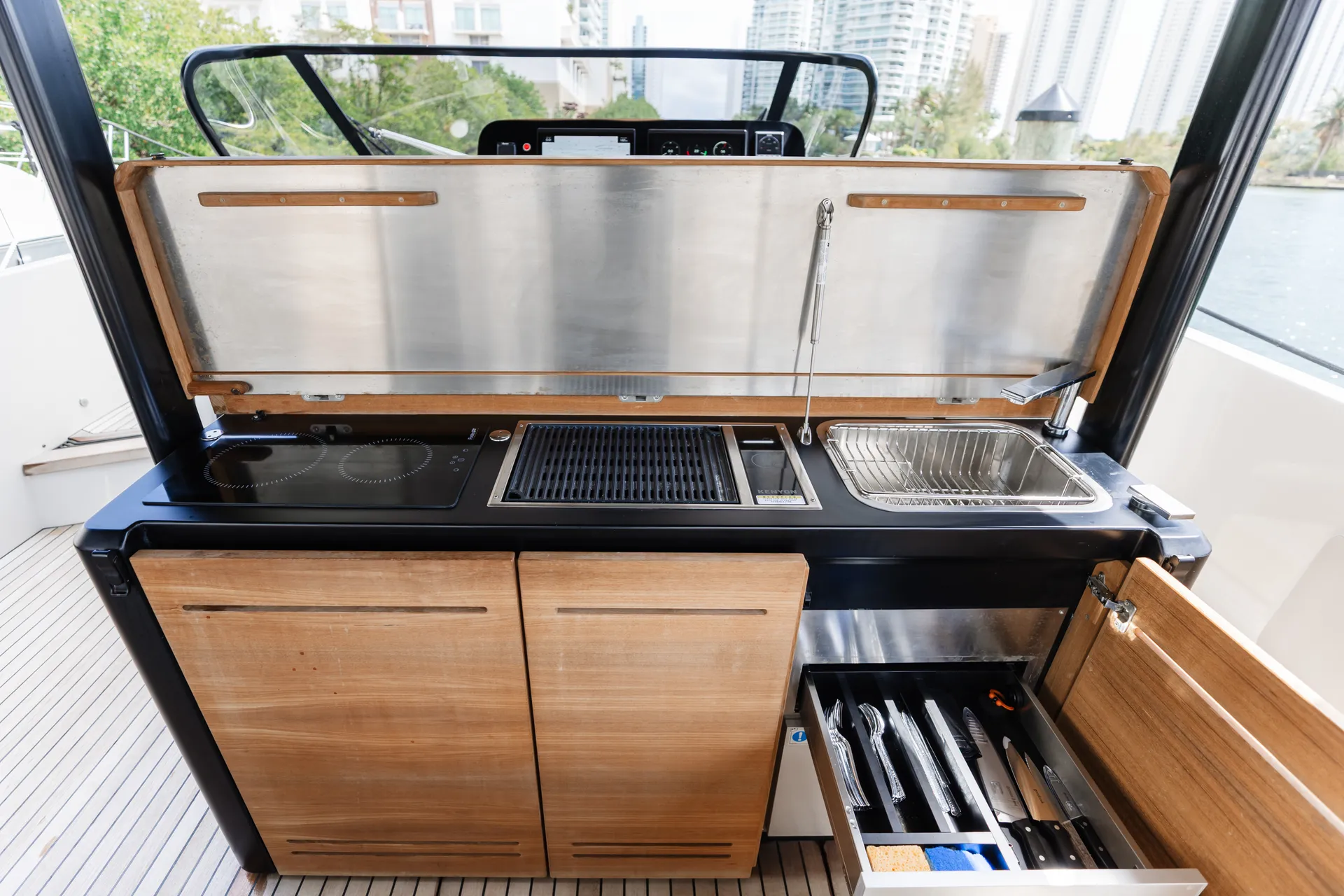 Cranchi A46 Tender in North Miami Beach, FL — photo 6