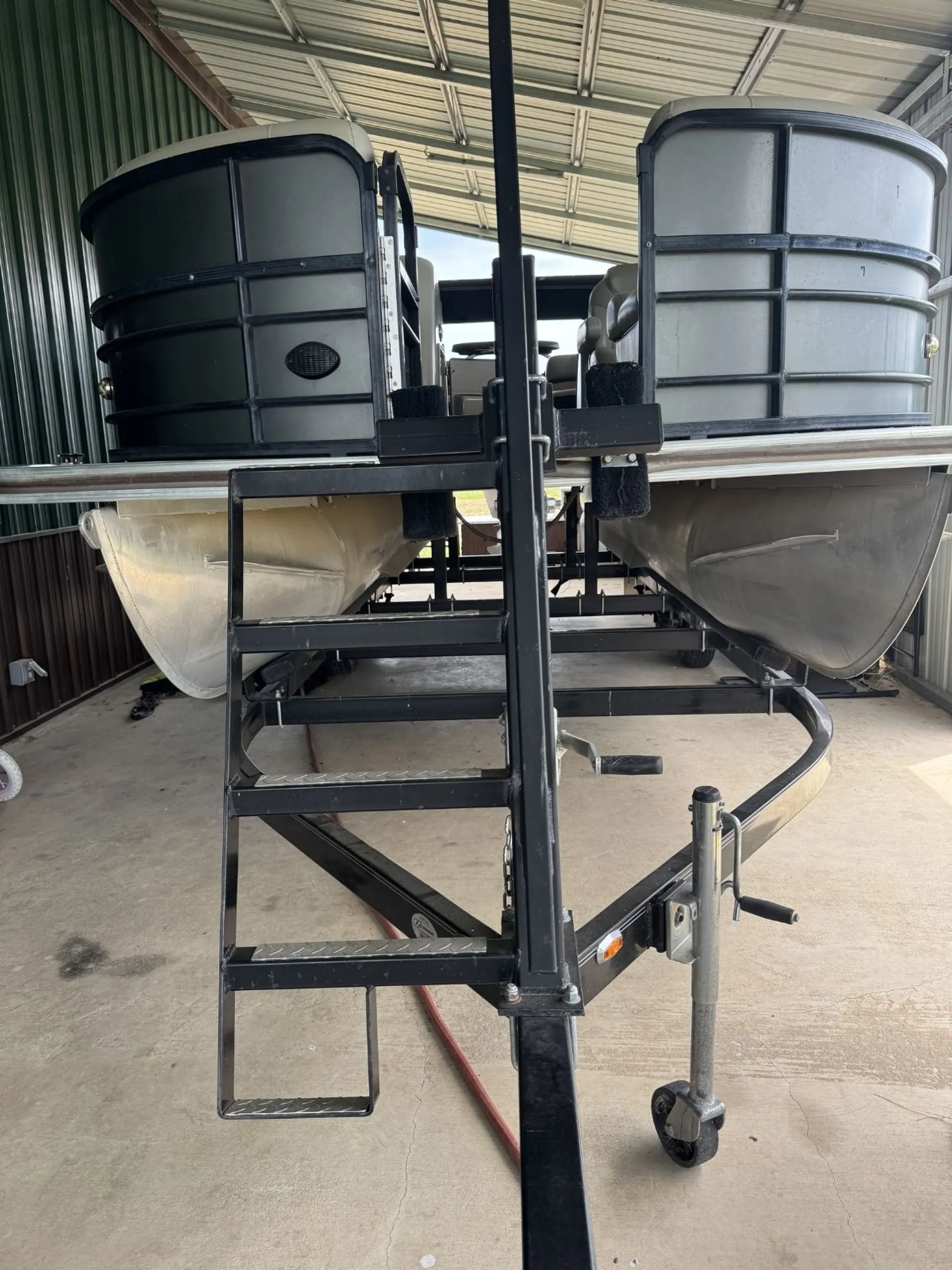 SOUTH BAY PONTOONS 220CR 2.0 in Frisco, TX — photo 4