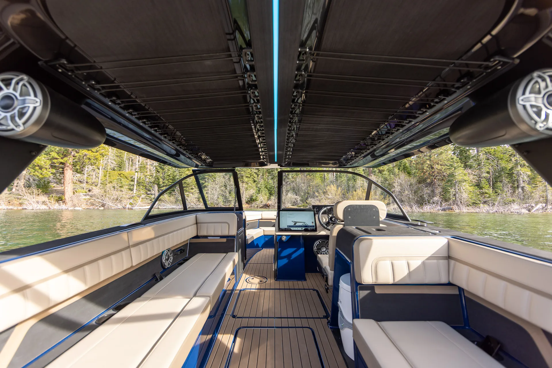 25ft FULLY ELECTRIC Luxury Boat Charter In Lake Tahoe