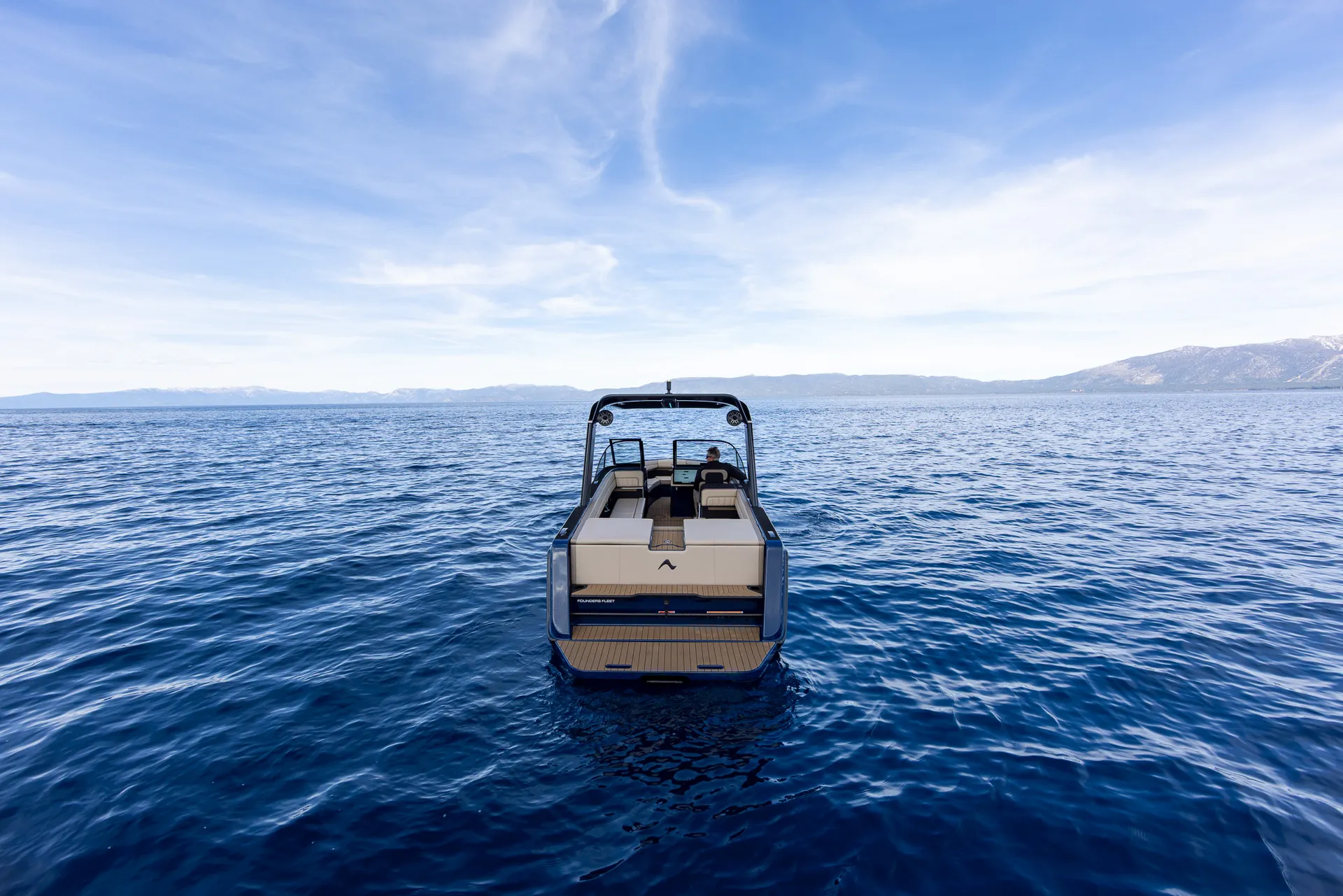25ft FULLY ELECTRIC Luxury Boat Charter In Lake Tahoe