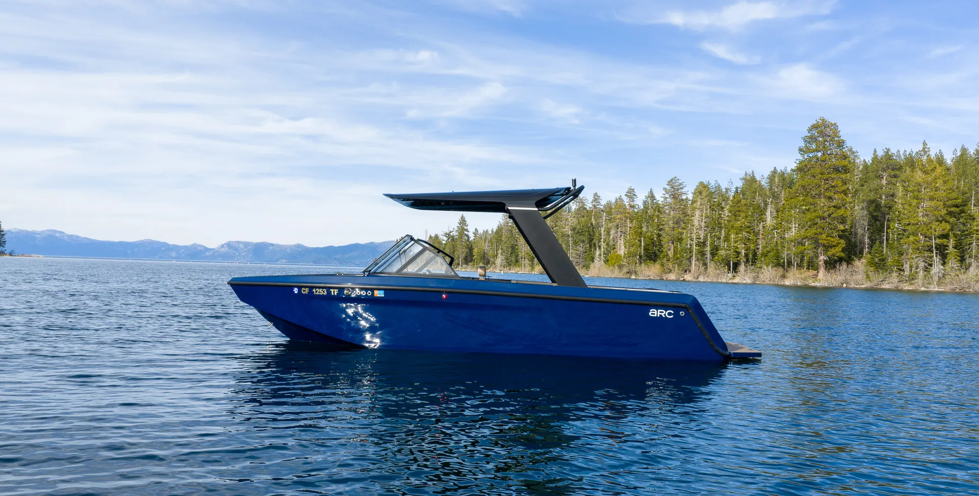 25ft FULLY ELECTRIC Luxury Boat Charter In Lake Tahoe