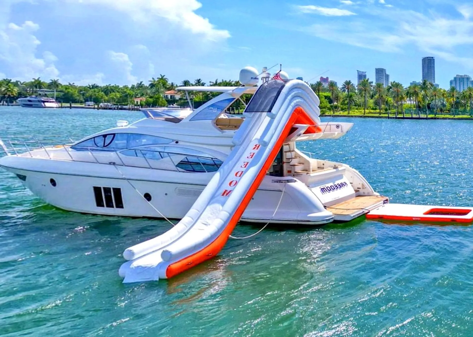 Azimuth Flybridge  in Miami Beach, FL — photo 2