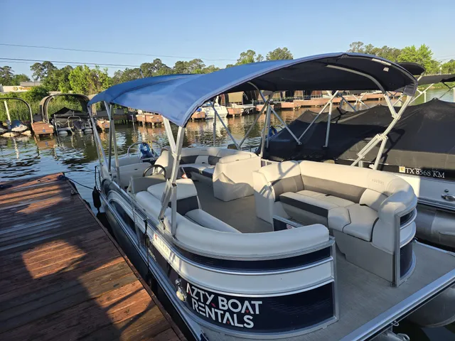 Rent a HARRIS BOATS pontoon in Montgomery, TX near me