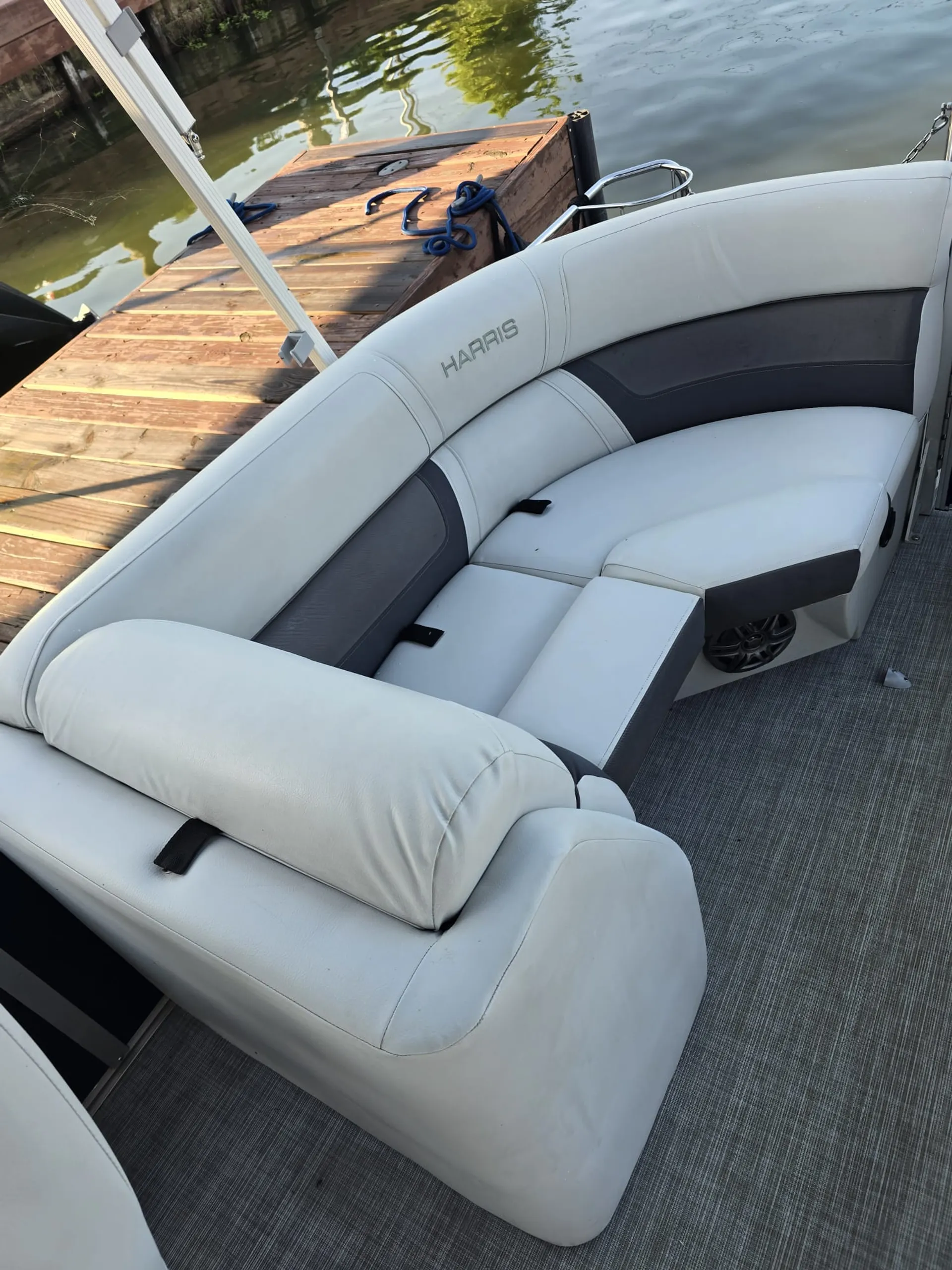 Harris Cruiser 230 Tritoon - Haley