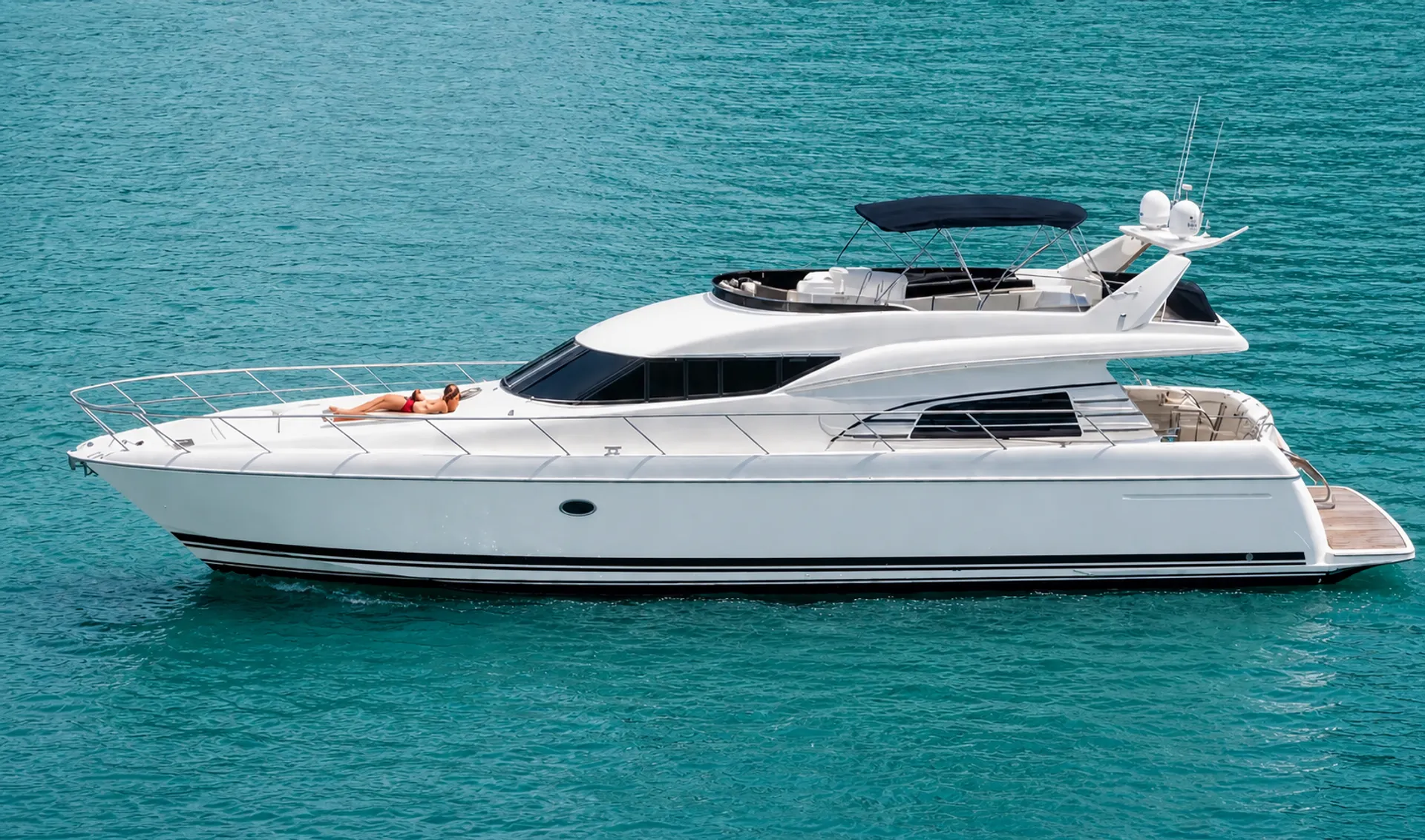 Sunseeker Manhattan in Chicago, IL