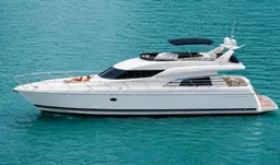 The All-In, No-Compromise Experience boat photo