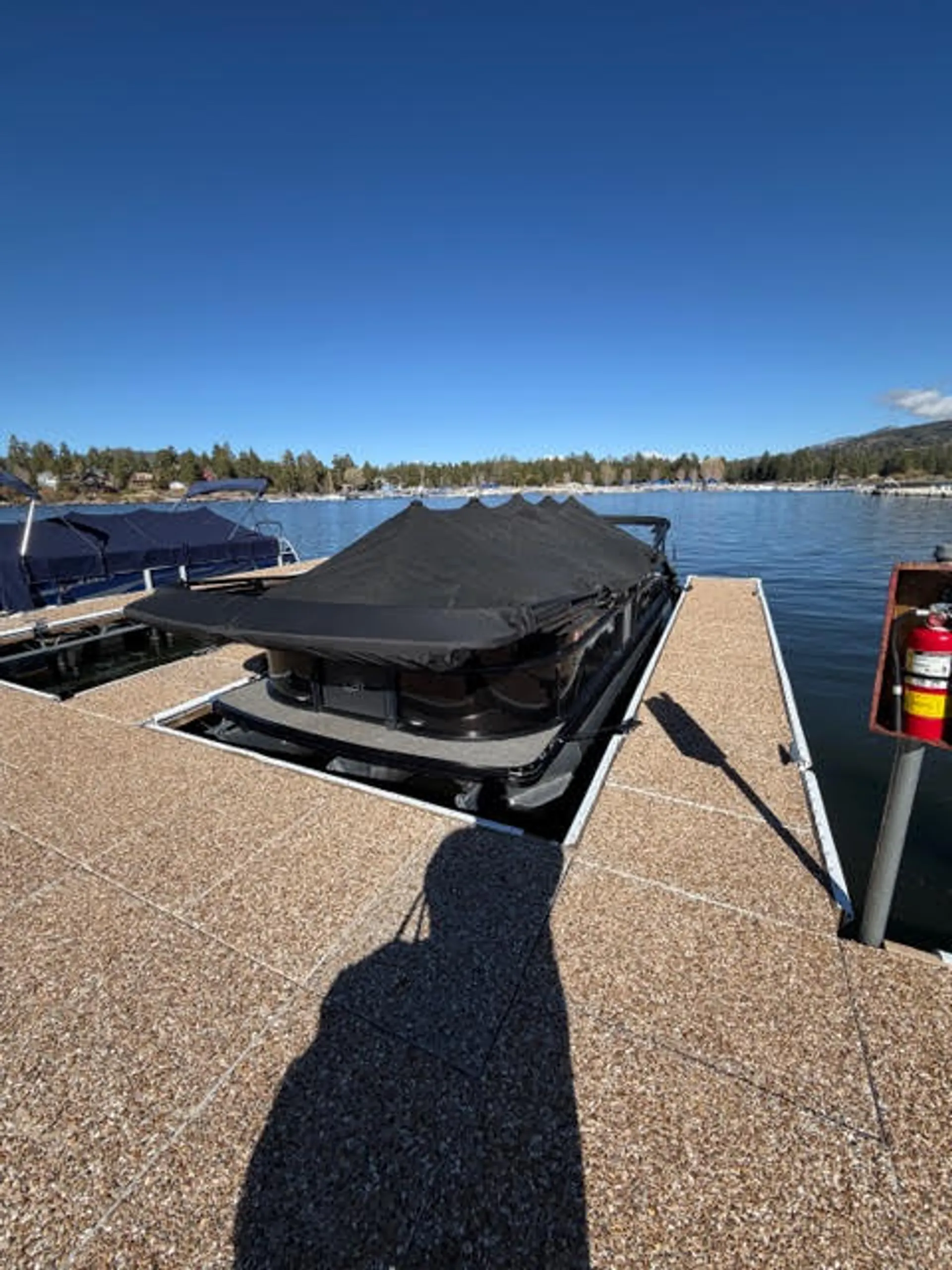 BARLETTA BOATS C22CC TRITOON in Fawnskin, CA — photo 8
