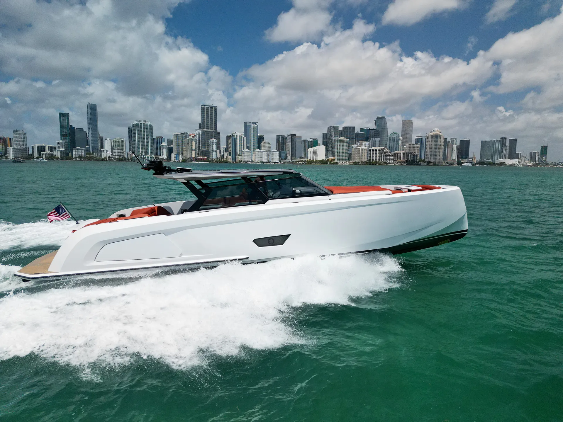 Vanquish 58 T-Top in Miami Beach, FL — photo 2