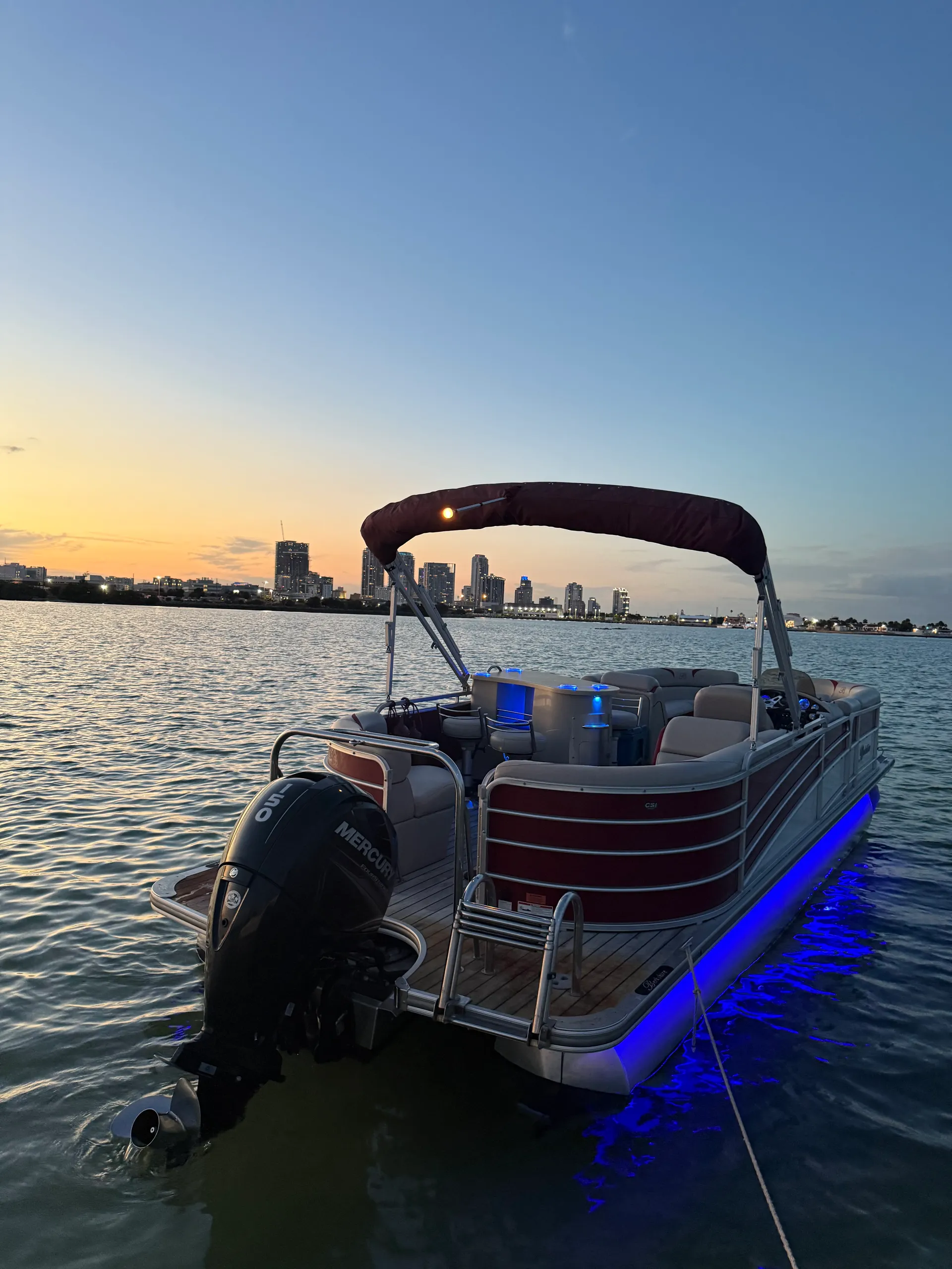 BERKSHIRE PONTOONS 250E STS in St. Petersburg, FL