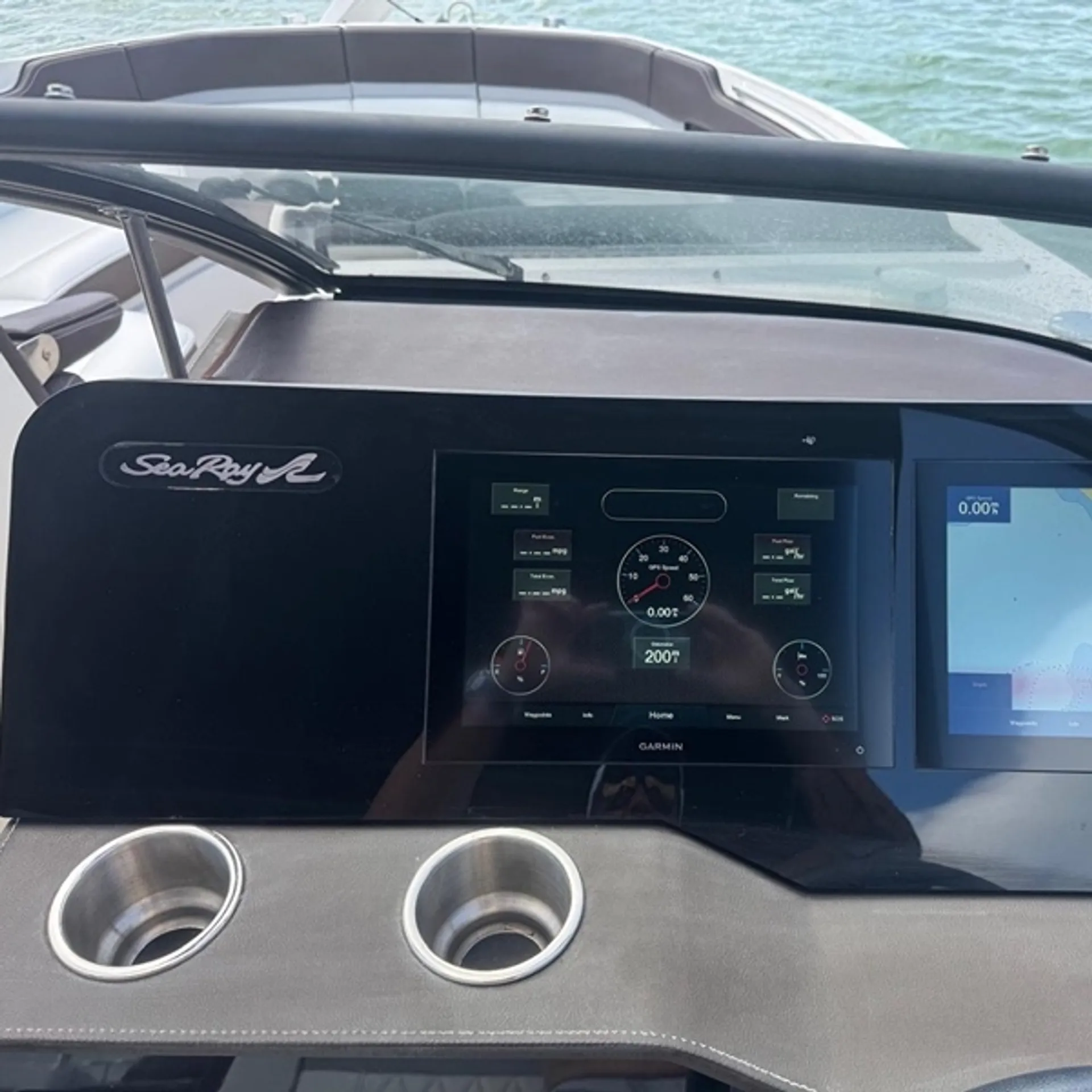 SEA RAY BOATS SLX 310 in Miami, FL — photo 3