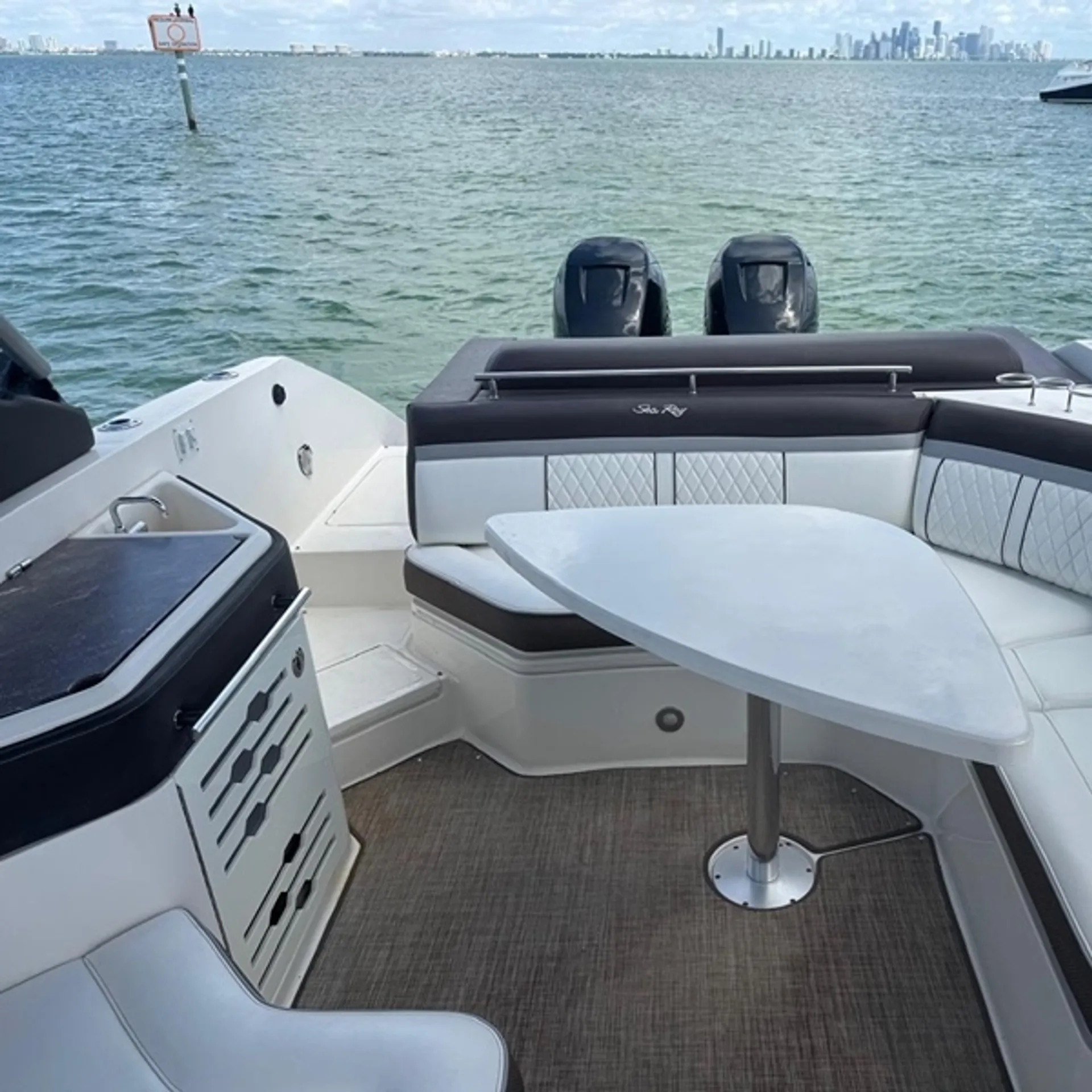 SEA RAY BOATS SLX 310 in Miami, FL — photo 6