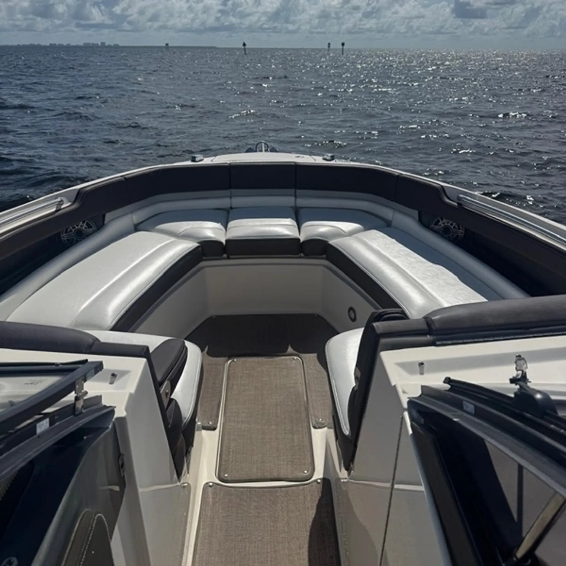 SEA RAY BOATS SLX 310 in Miami, FL — photo 9