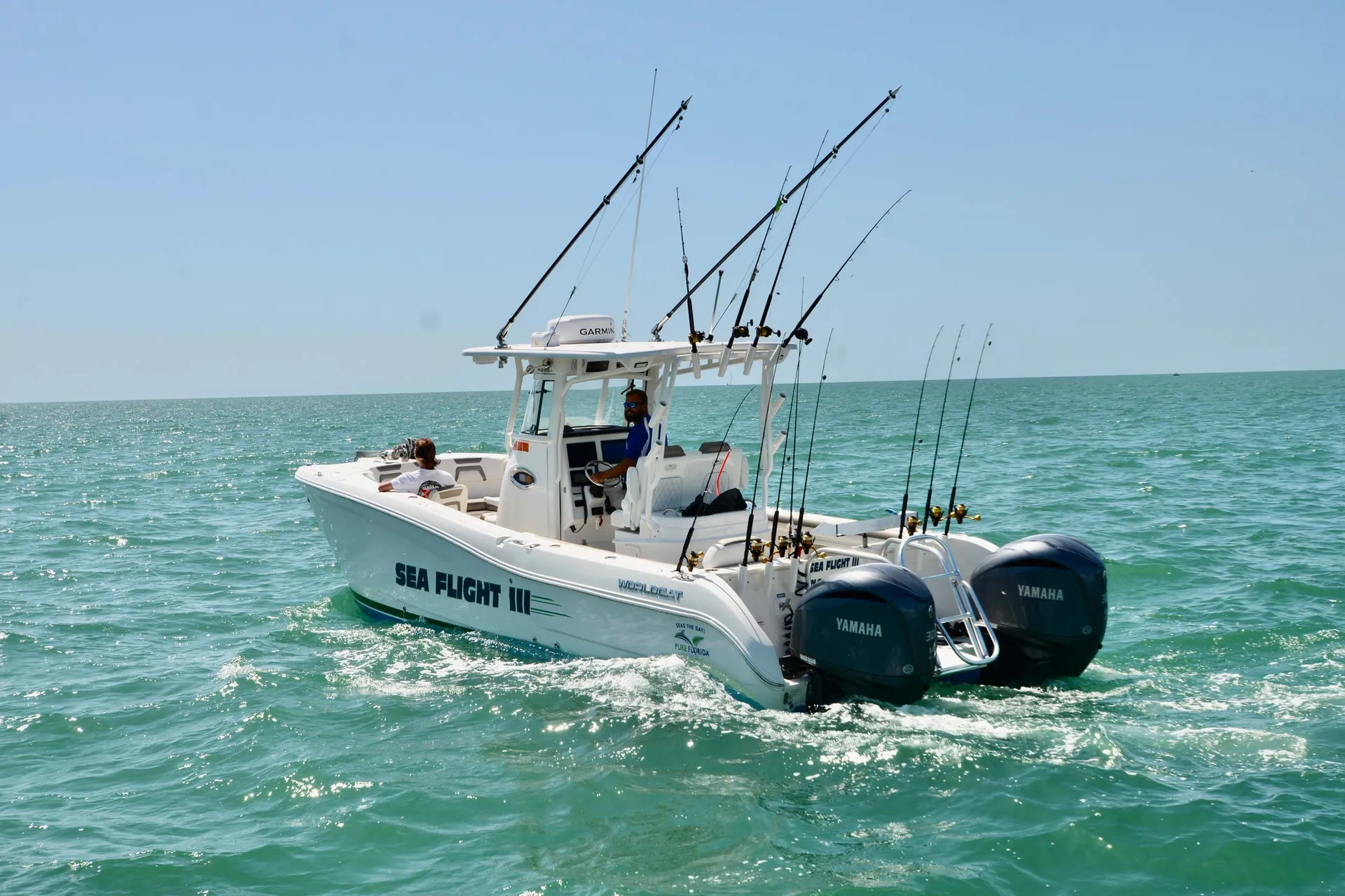 WORLD CAT BOATS 295CC CENTER CONSOLE W/2-250HP in Naples, FL — photo 2