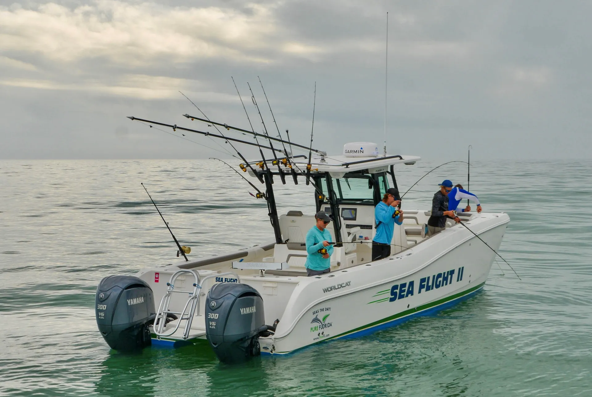 WORLD CAT BOATS 325CC in Naples, FL — photo 2