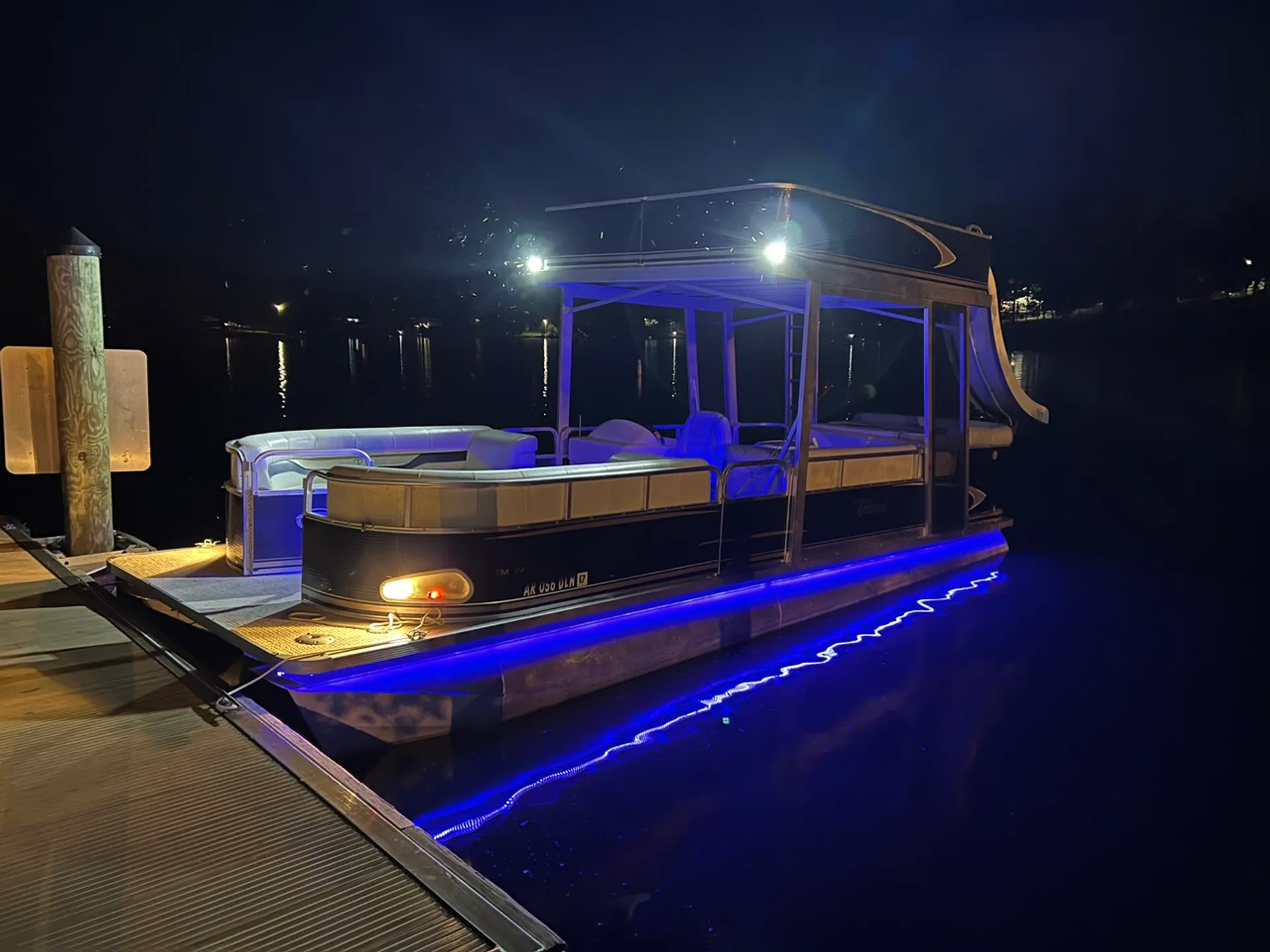24' Tahoe Double Decker — Slide, Shade & Fun