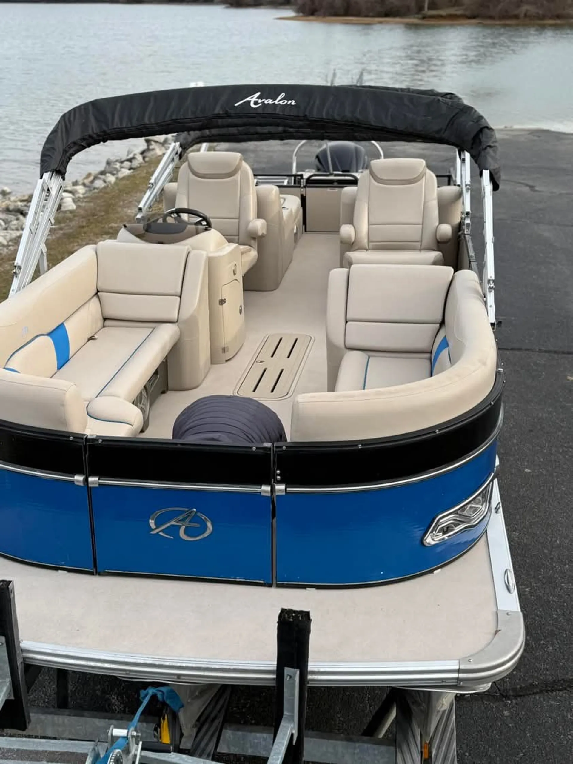 AVALON PONTOONS 27' AMBASSADOR REAR LOUNGE in Vonore, TN — photo 2