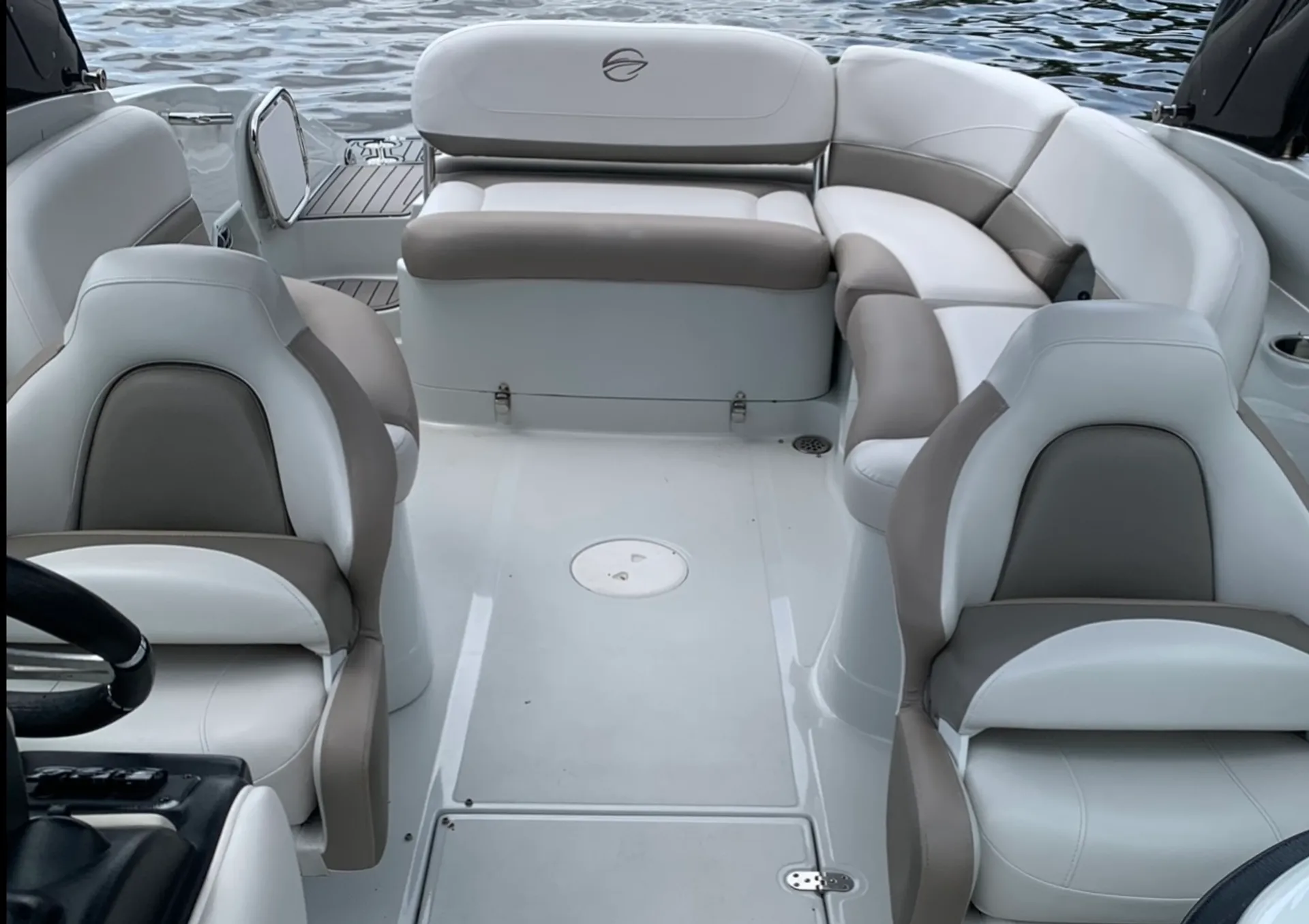 CROWNLINE BOATS 285 SS in Brick Township, NJ — photo 3