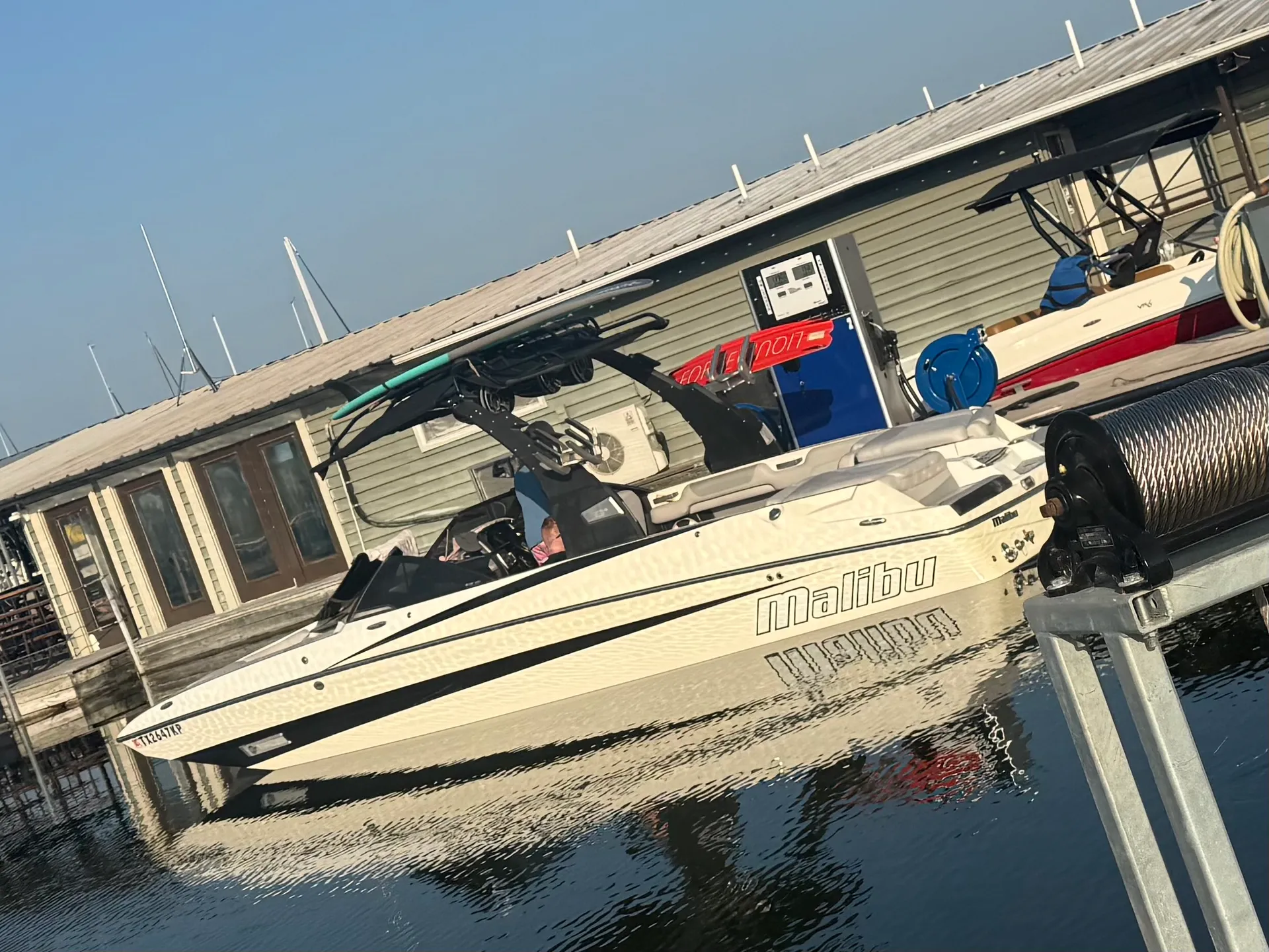 MALIBU BOATS ALPHA M235 in Canyon Lake, TX
