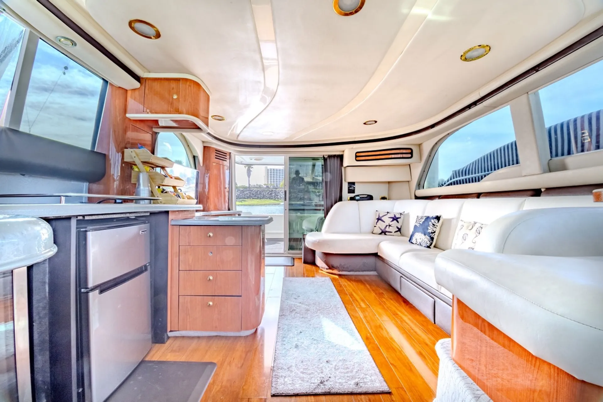 53' Beautiful Sea Ray Luxury Yacht in San Diego, CA!