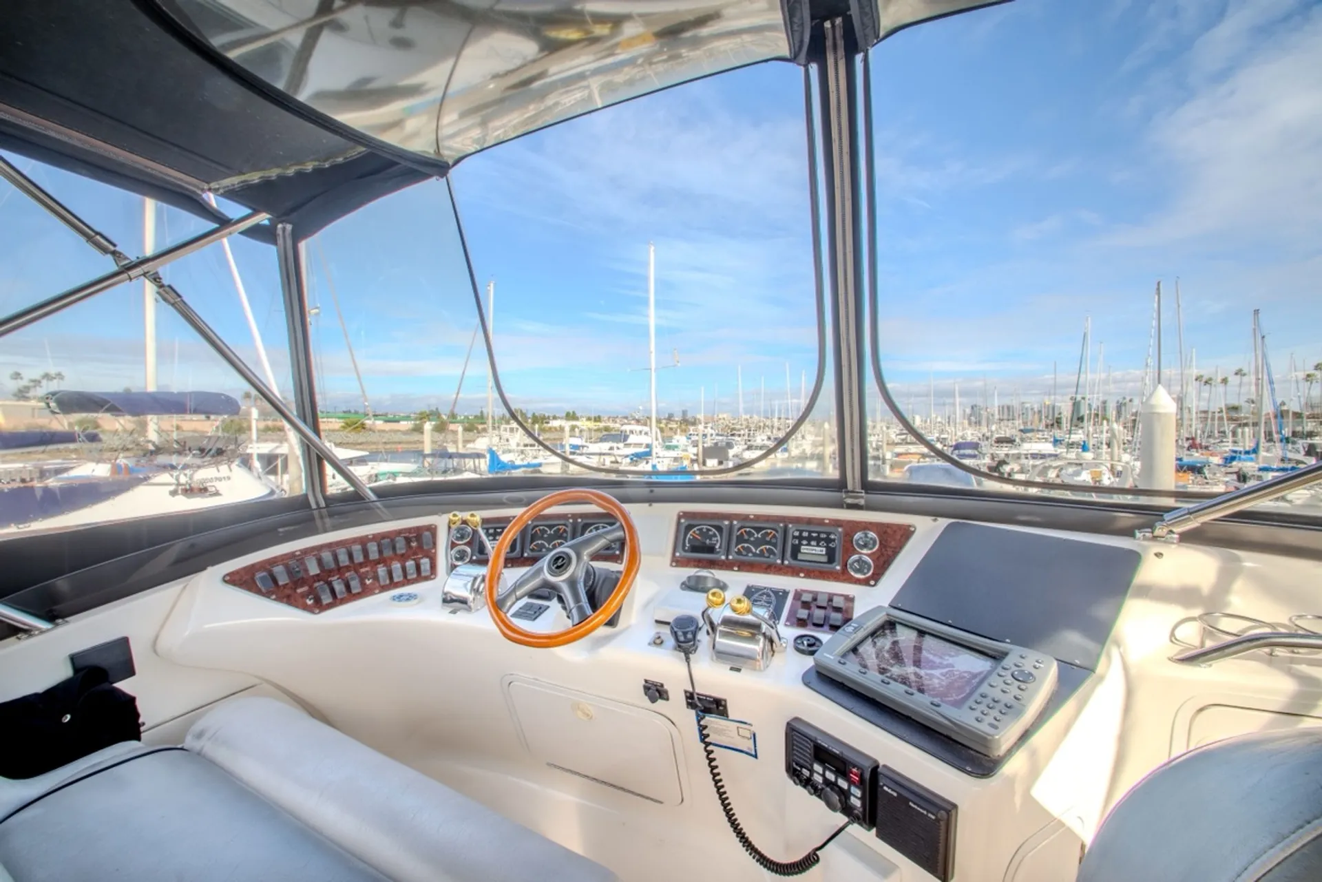 53' Beautiful Sea Ray Luxury Yacht in San Diego, CA!