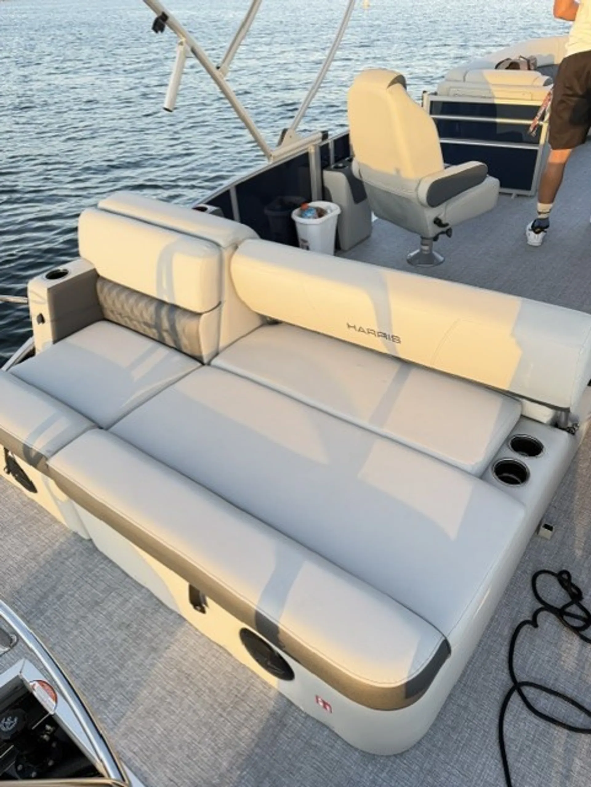 HARRIS BOATS 230 CRUISER SL in Renton, WA — photo 4