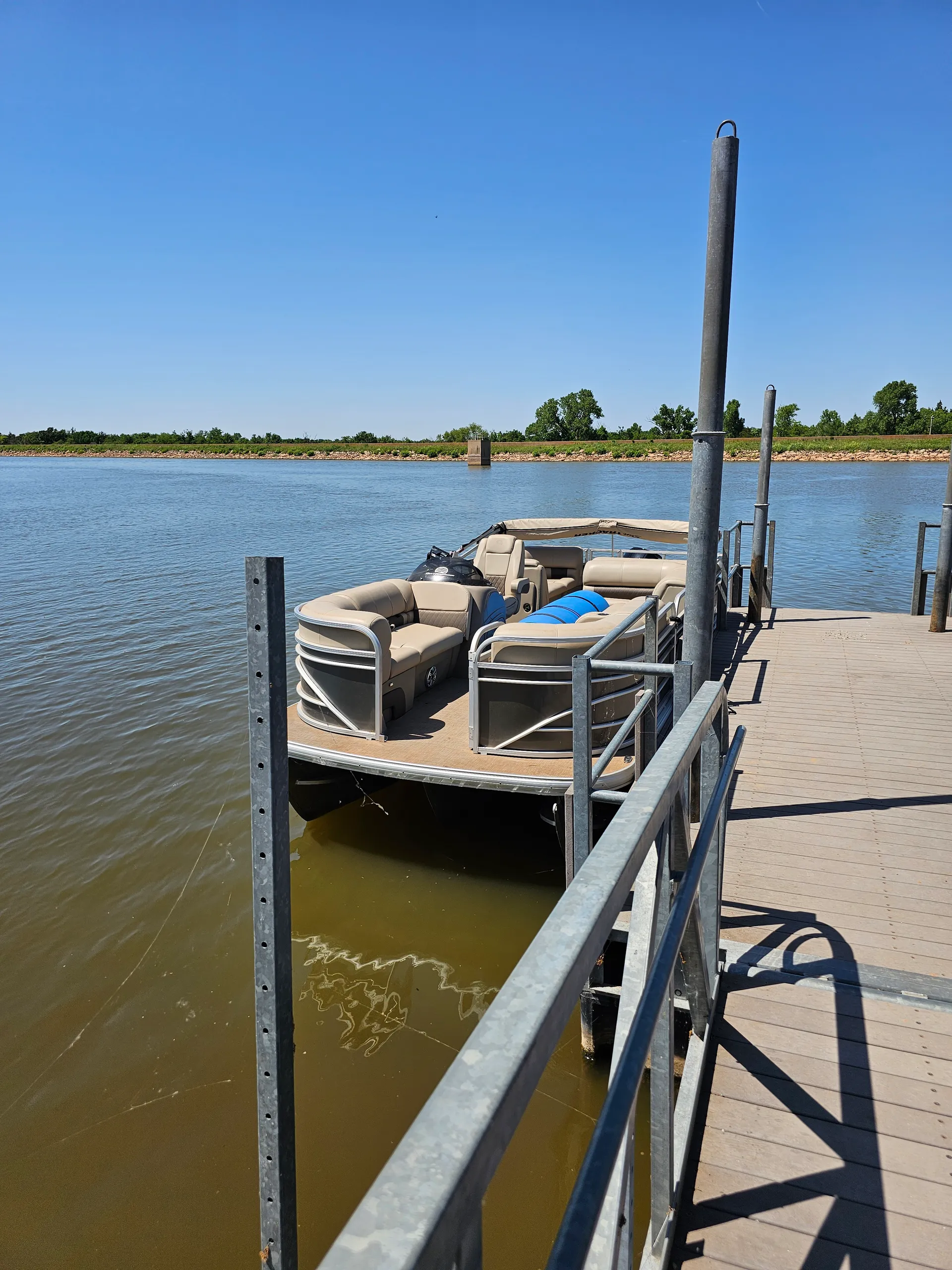 SUN TRACKER PARTY BARGE 22 XP3 in Guthrie, OK — photo 6