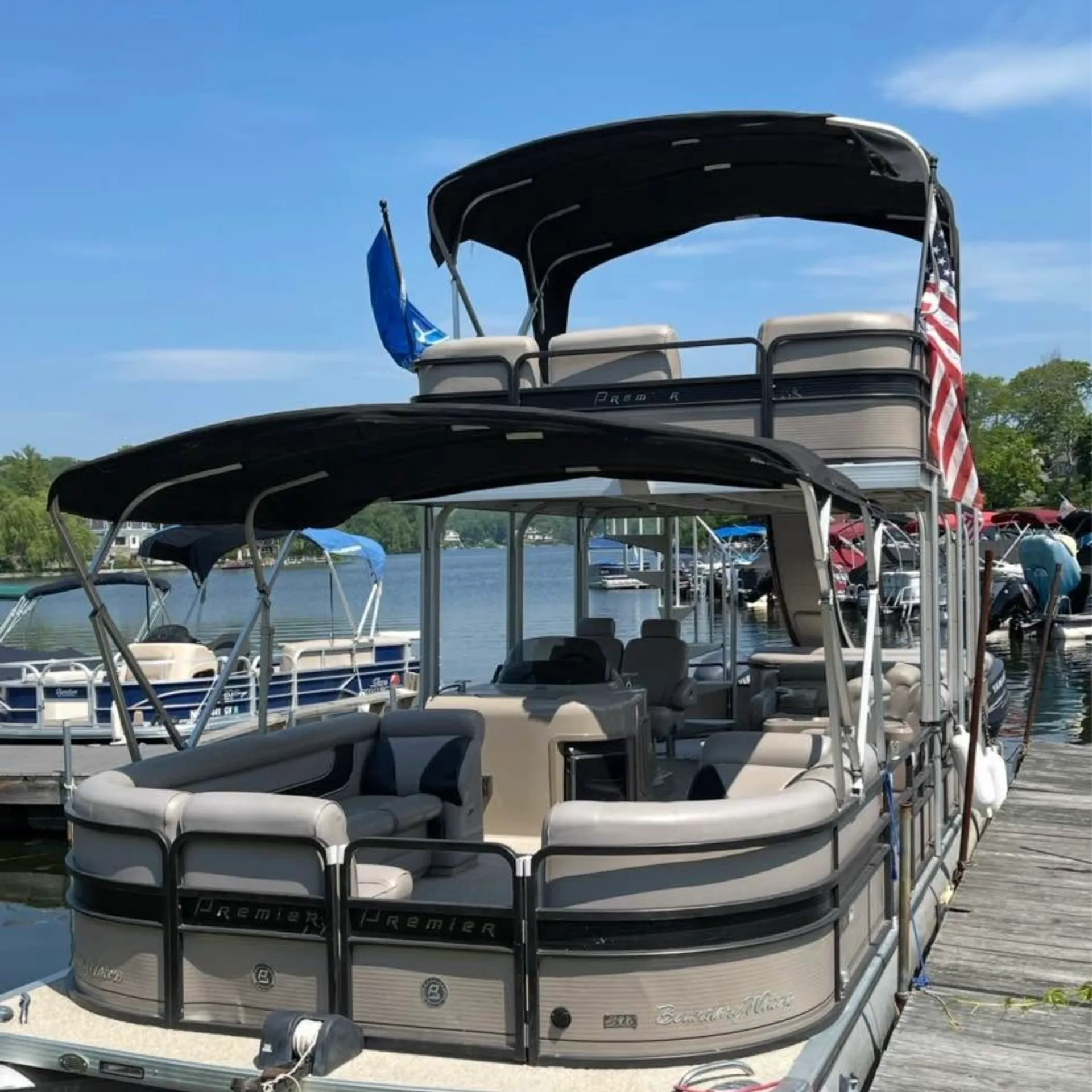 PREMIER MARINE 310 BOUNDARY WATERS SKY DEK PTX in Austin, TX