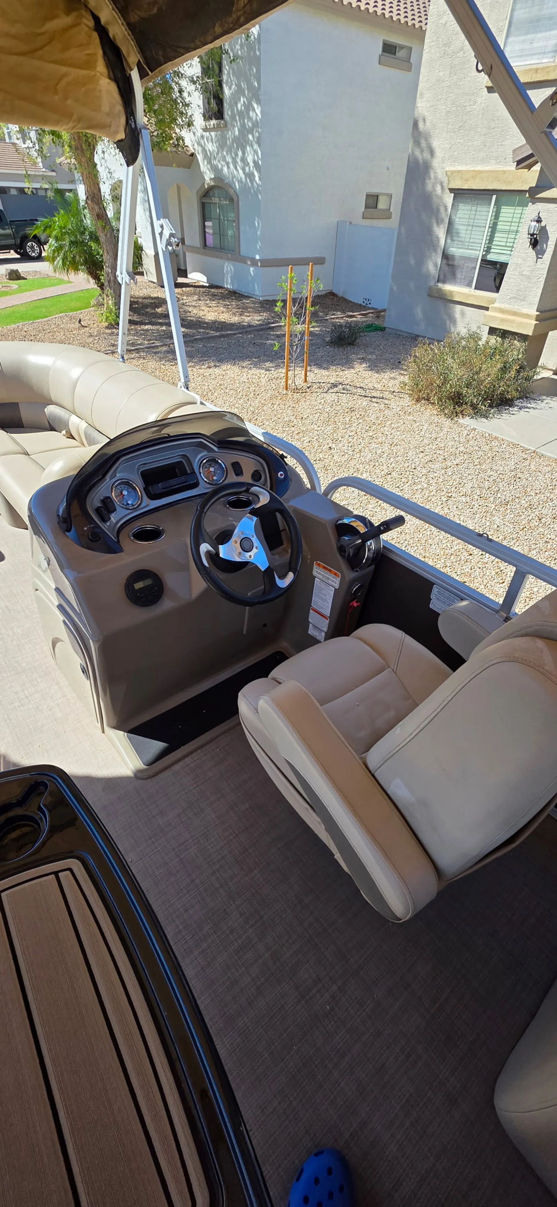 SUN TRACKER PARTY BARGE 22 DLX in Morristown, AZ — photo 7