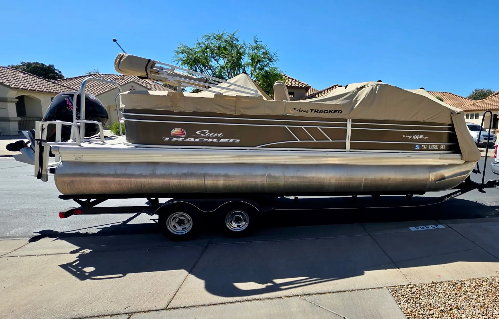 SUN TRACKER PARTY BARGE 22 DLX in Morristown, AZ — photo 9