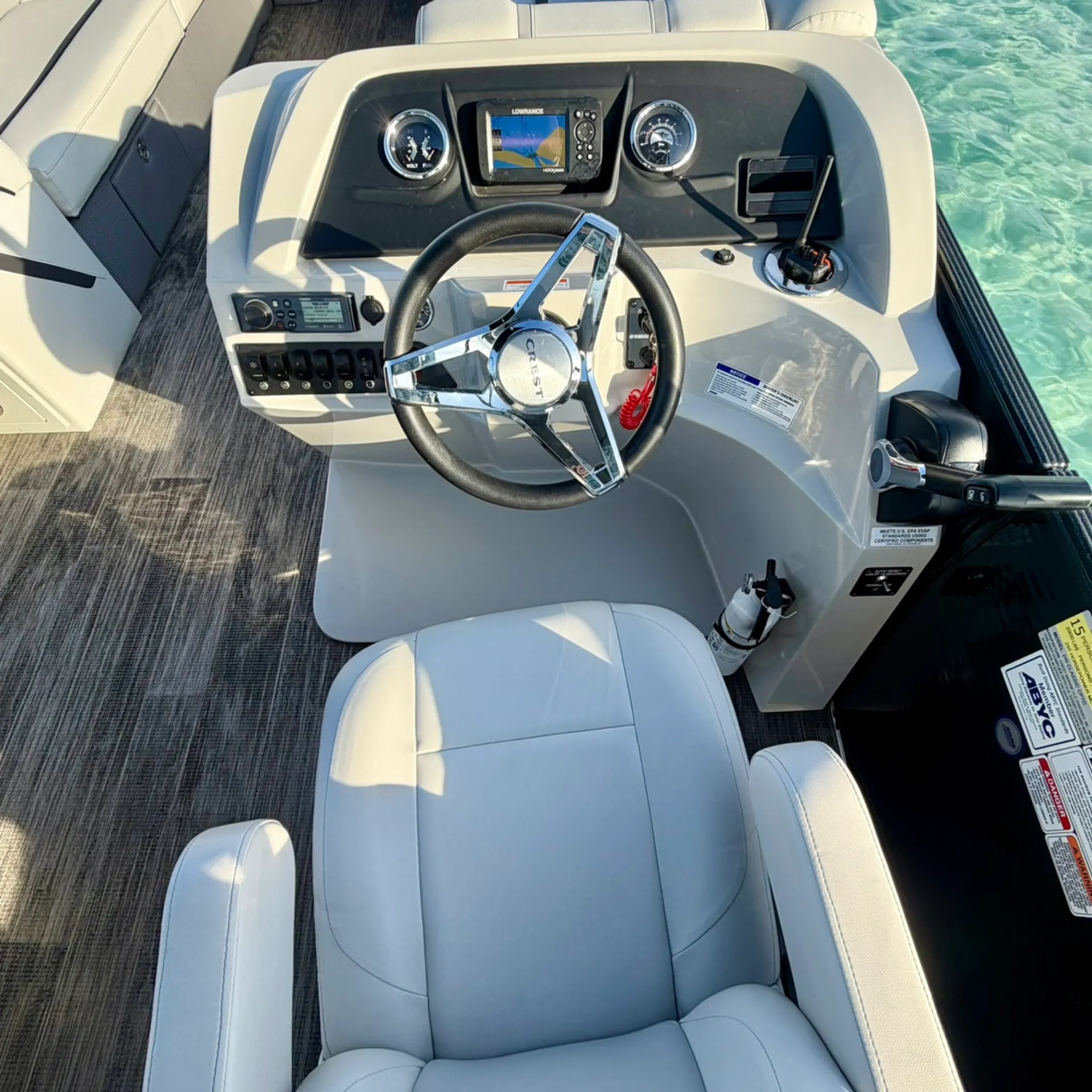 CREST PONTOONS CLASSIC DLX 240 SLC CPT DLX in Fort Walton Beach, FL — photo 7