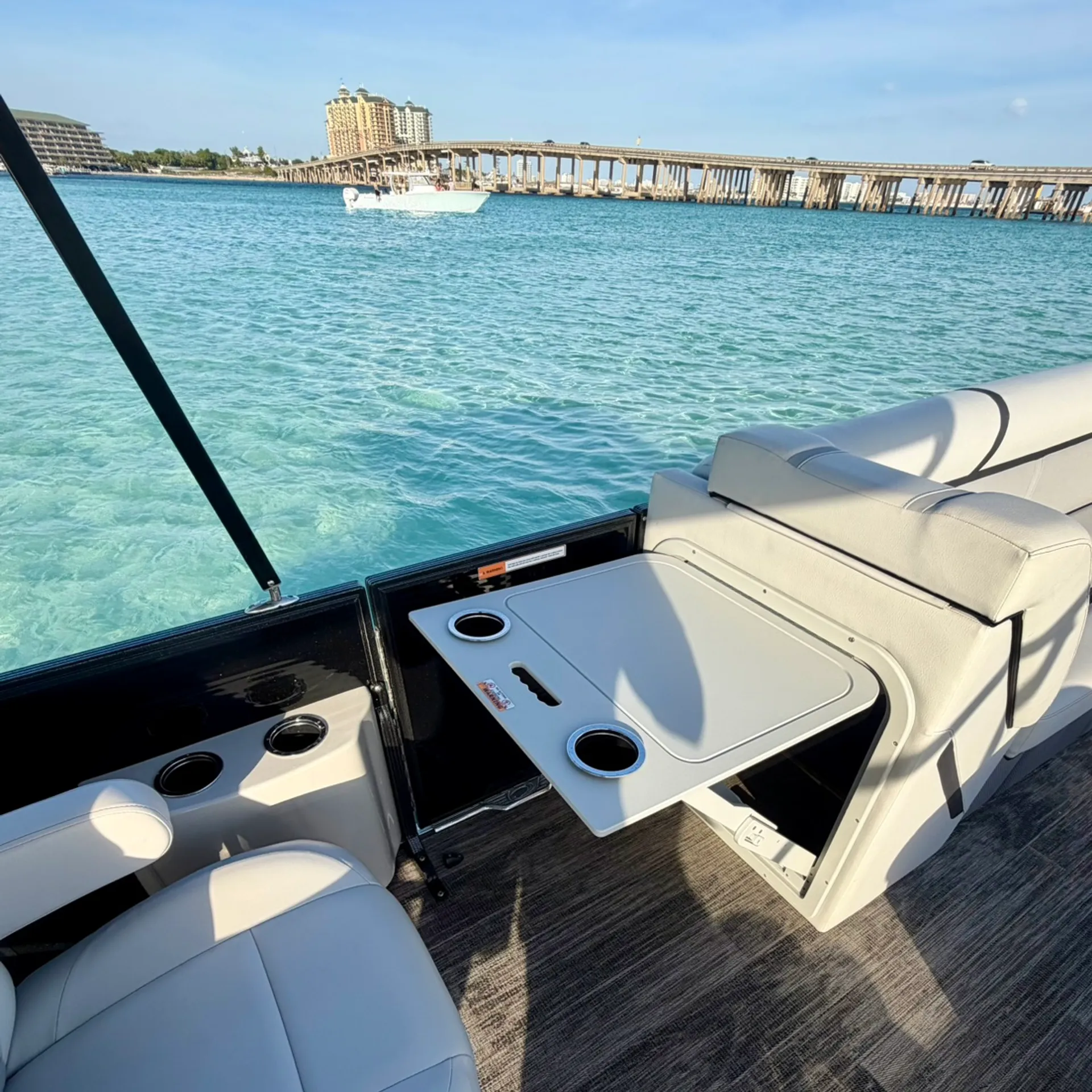 CREST PONTOONS CLASSIC DLX 240 SLC CPT DLX in Fort Walton Beach, FL — photo 9
