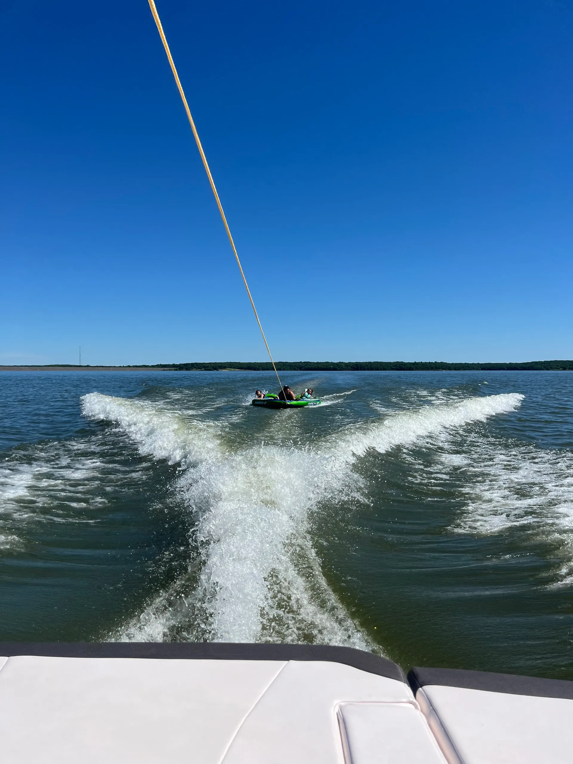 CHAPARRAL BOATS 23 H2O SPORT in Del City, OK — photo 6