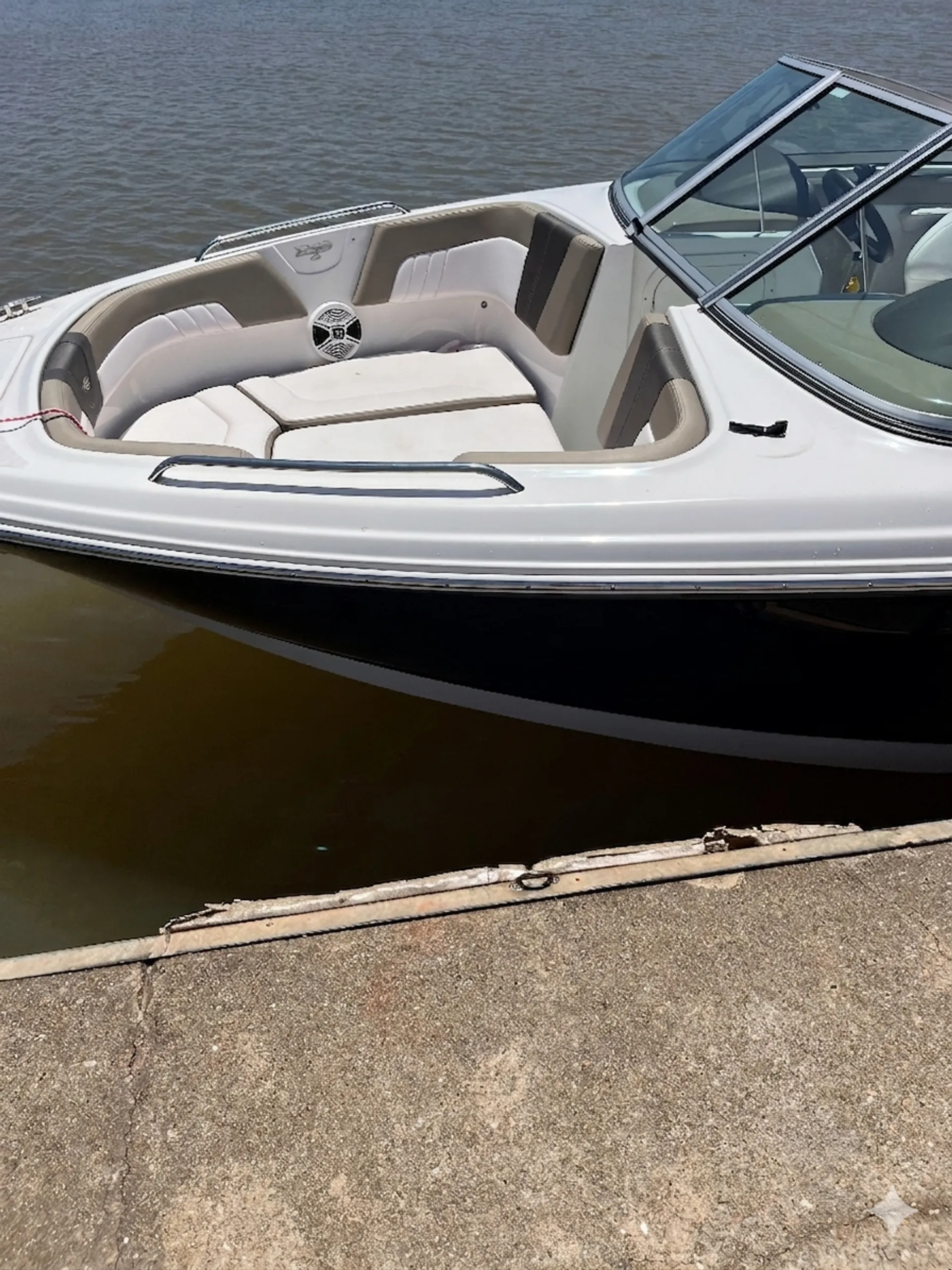CHAPARRAL BOATS 23 H2O SPORT in Del City, OK — photo 3