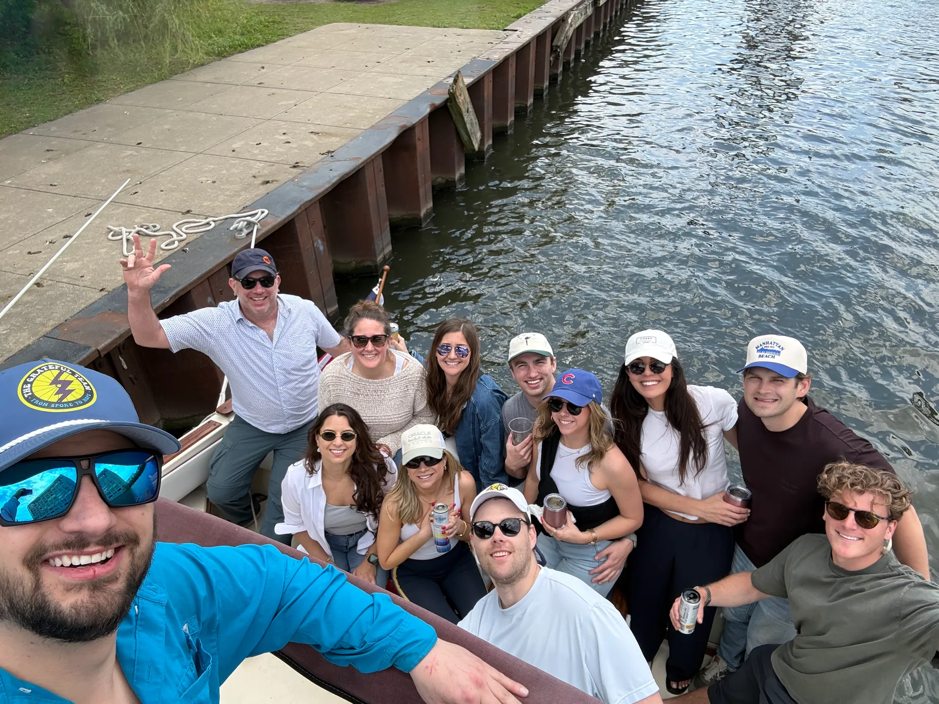 Sea Ray Boats 300 Weekender in Chicago, IL — photo 5