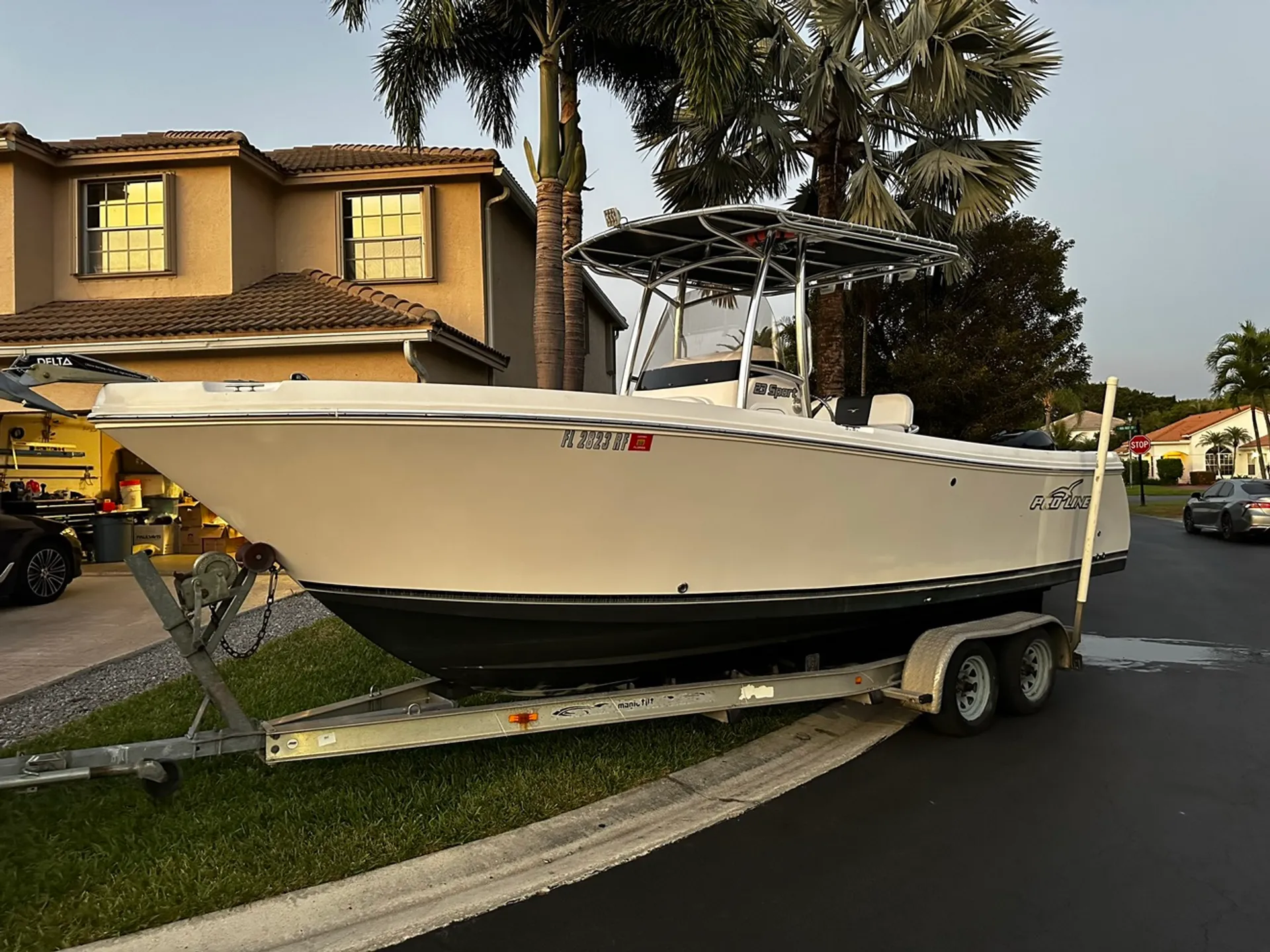 PRO-LINE BOATS 23 SPORT T-TOP in North Palm Beach, FL — photo 4