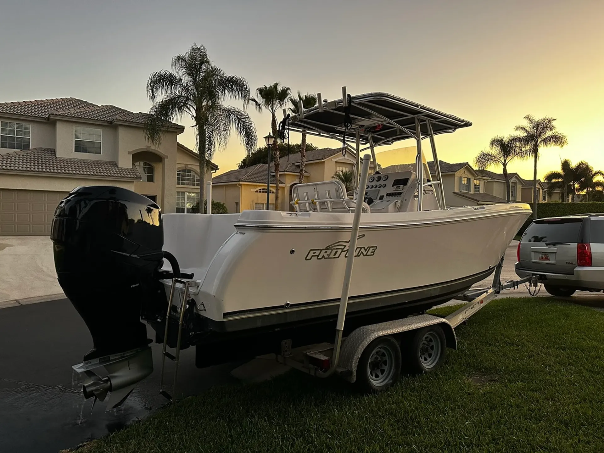 PRO-LINE BOATS 23 SPORT T-TOP in North Palm Beach, FL — photo 2