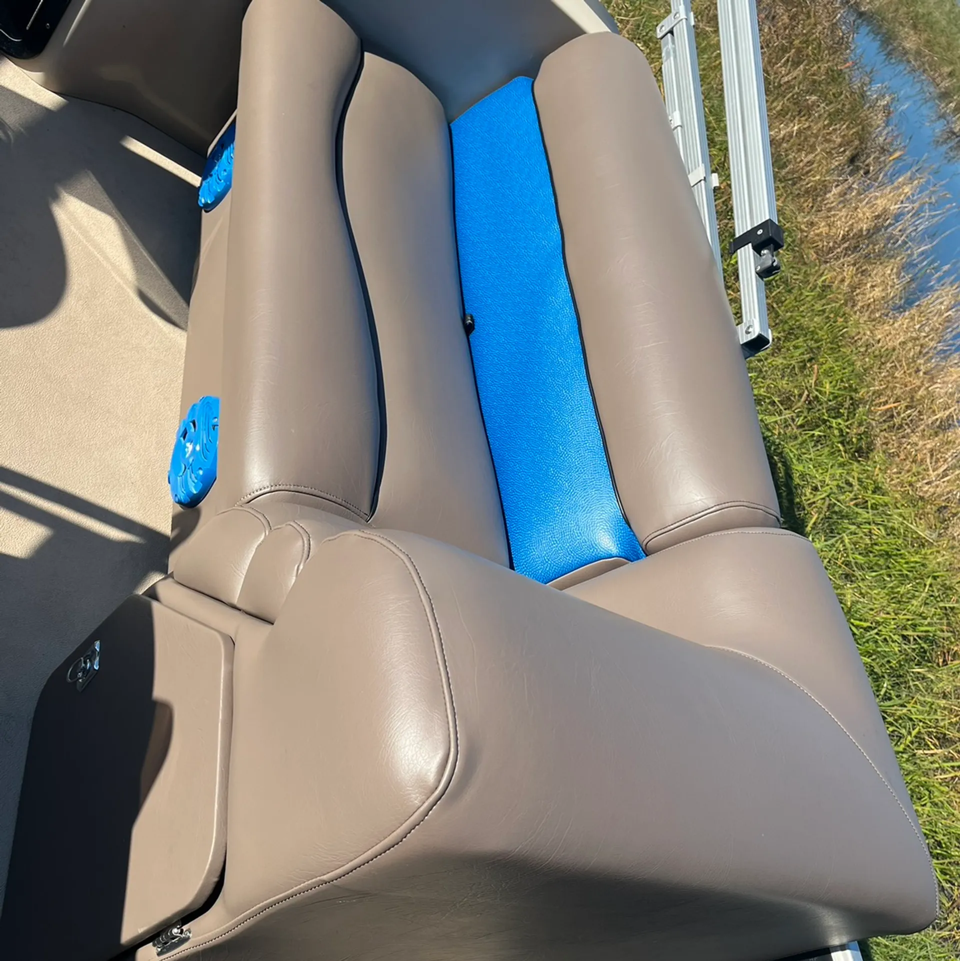 Clermont FL Chain of Lakes 24ft pontoon boat that fits 13 passengers!