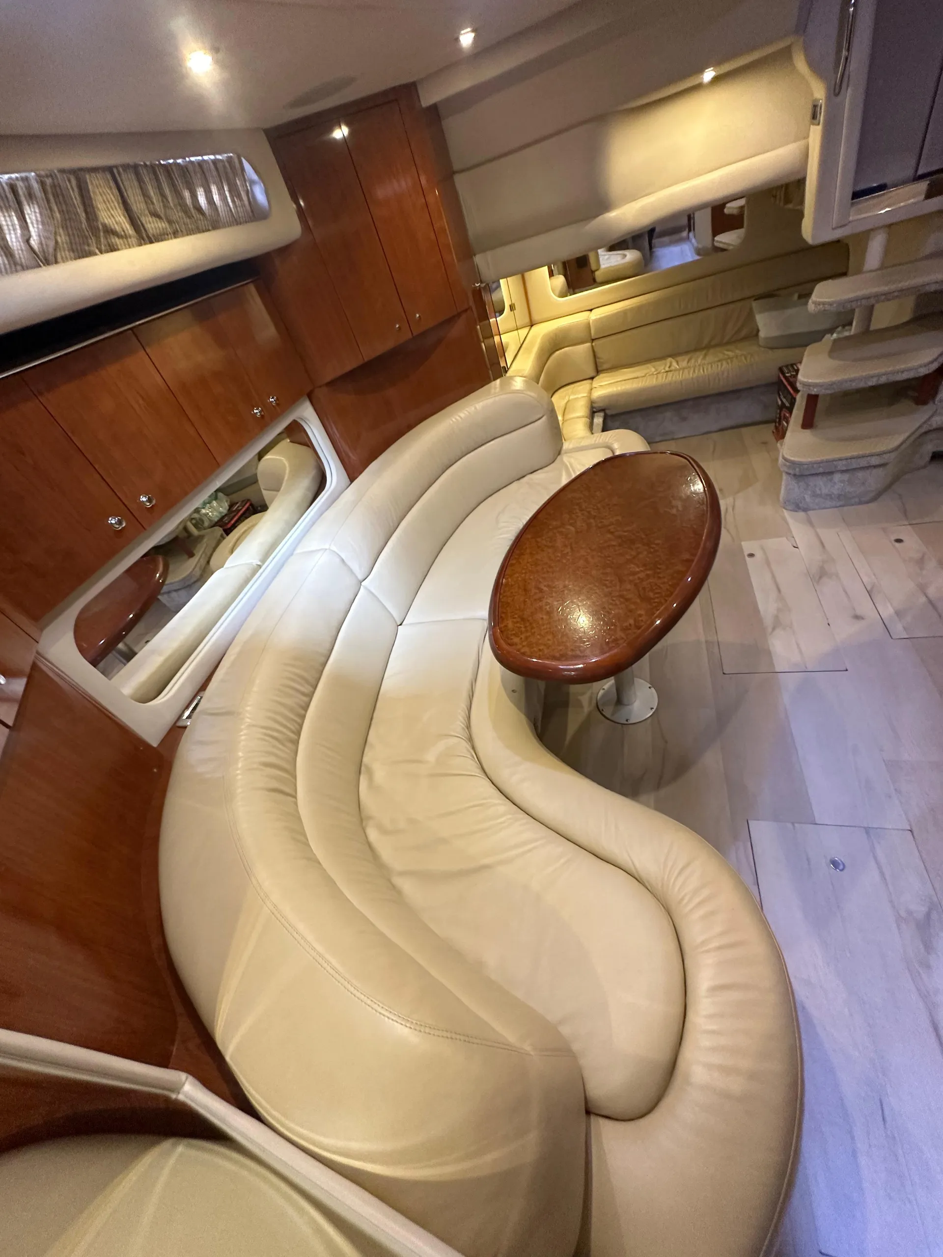 Sea Ray Boats Sundancer 380 in Miami, FL — photo 5