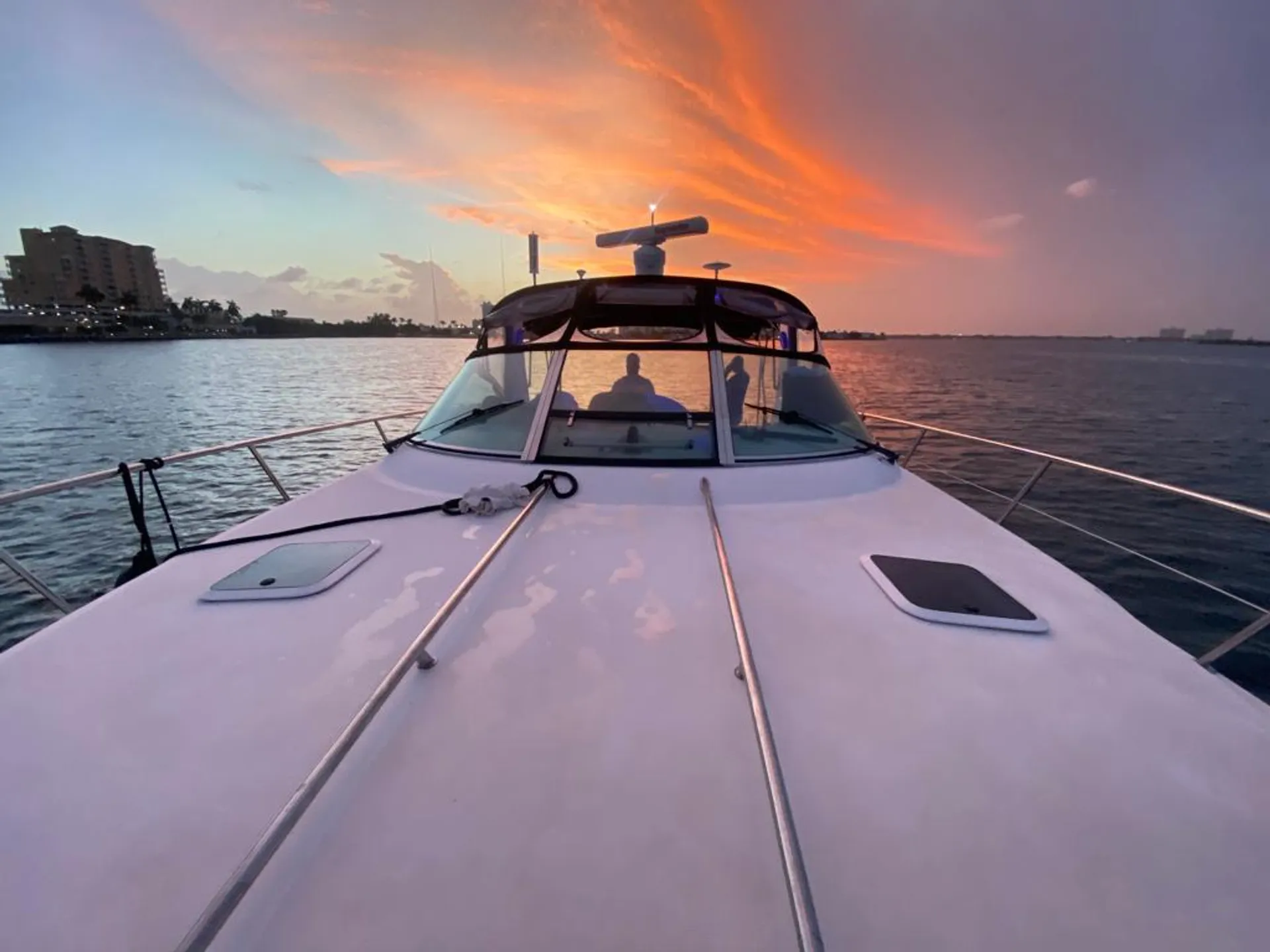 Sea Ray Boats Sundancer 380 in Miami, FL — photo 2