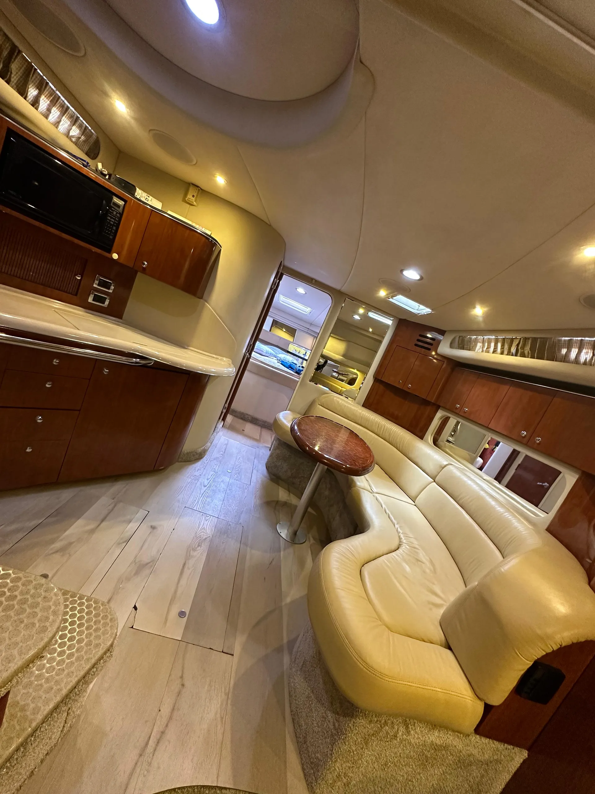 Sea Ray Boats Sundancer 380 in Miami, FL — photo 8