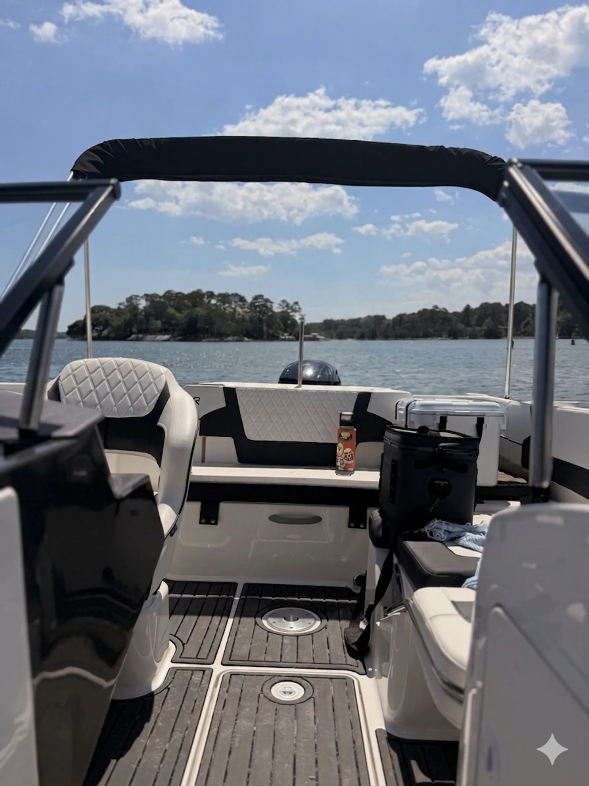 BAYLINER VR5 BOWRIDER OB in Virginia Beach, VA — photo 3