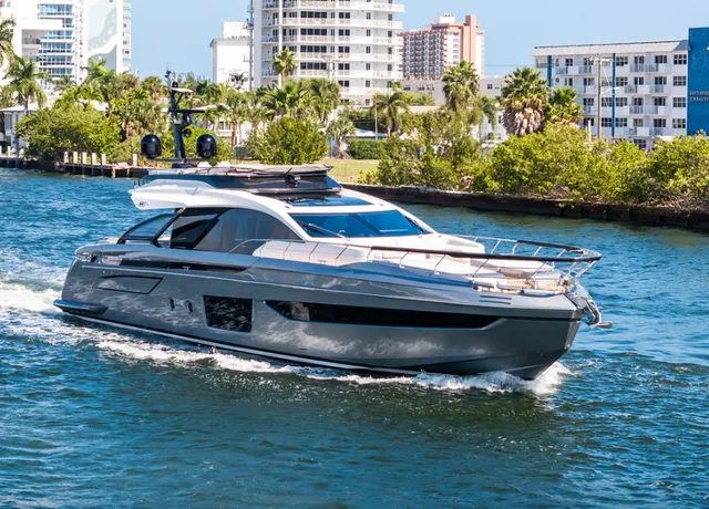 Rent a motor yacht in Miami, FL near me