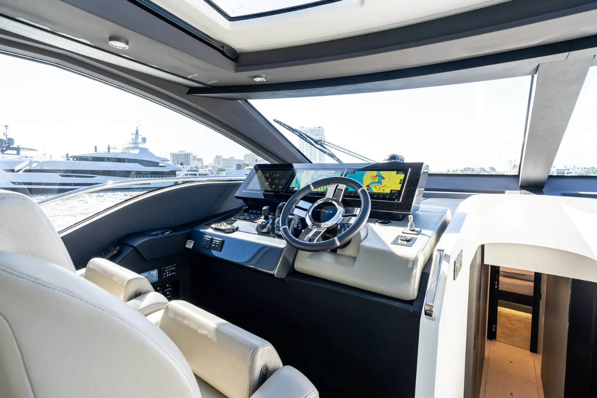 Azimut s8 in Miami, FL — photo 6