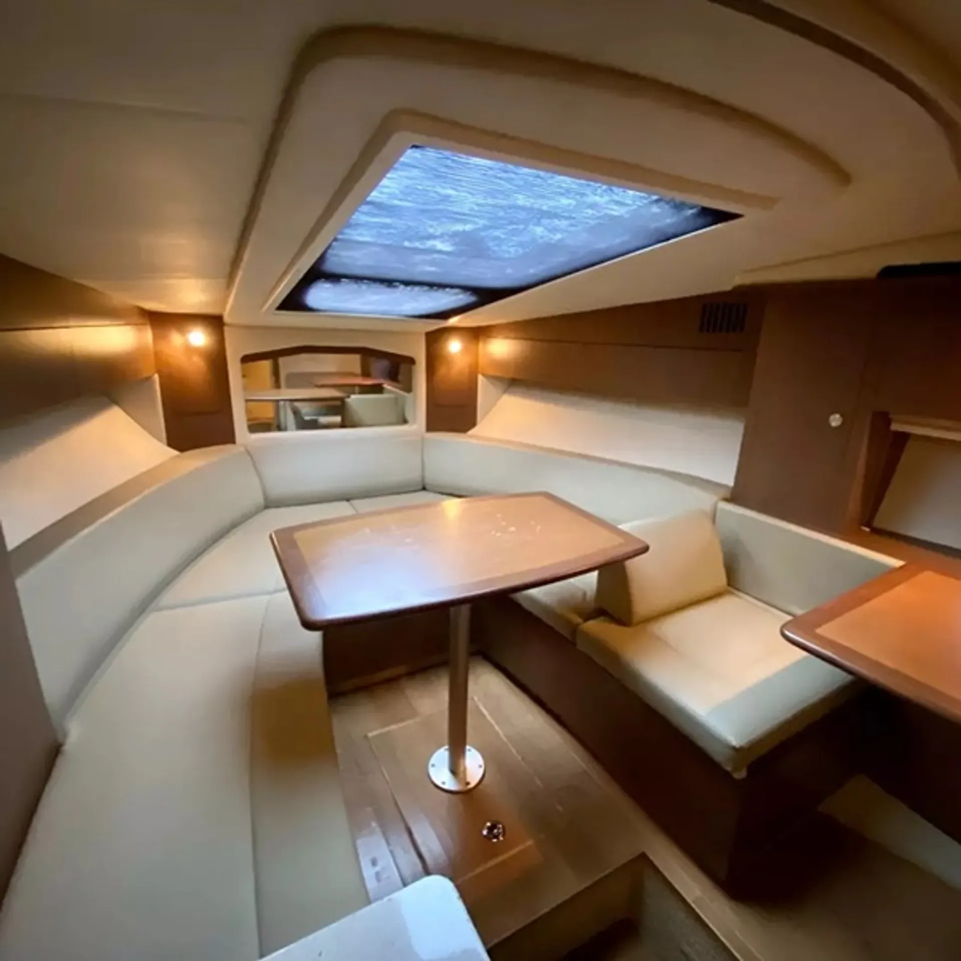 SEA RAY BOATS 310 SUNDANCER W/AXIUS in North Miami, FL — photo 4