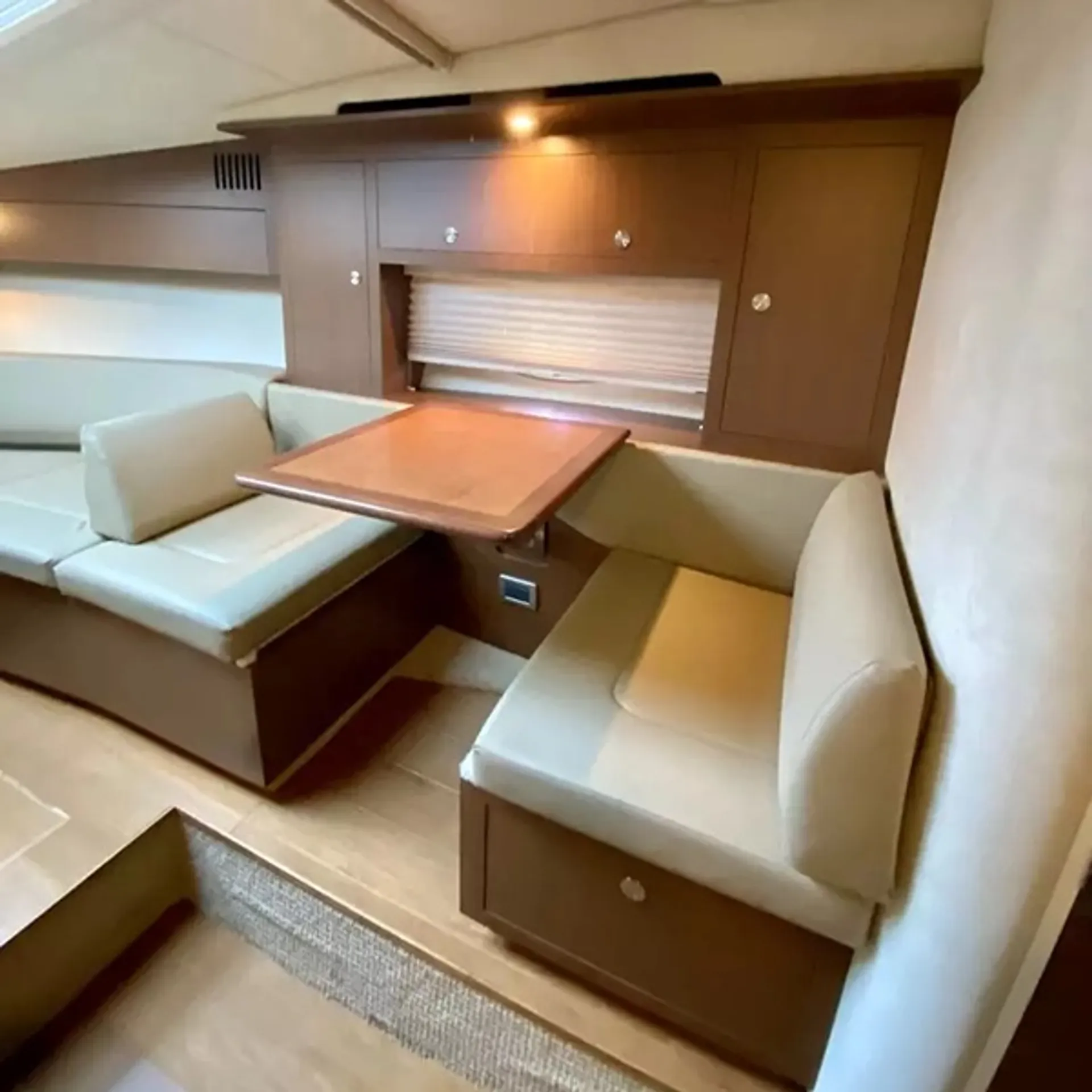 SEA RAY BOATS 310 SUNDANCER W/AXIUS in North Miami, FL — photo 5