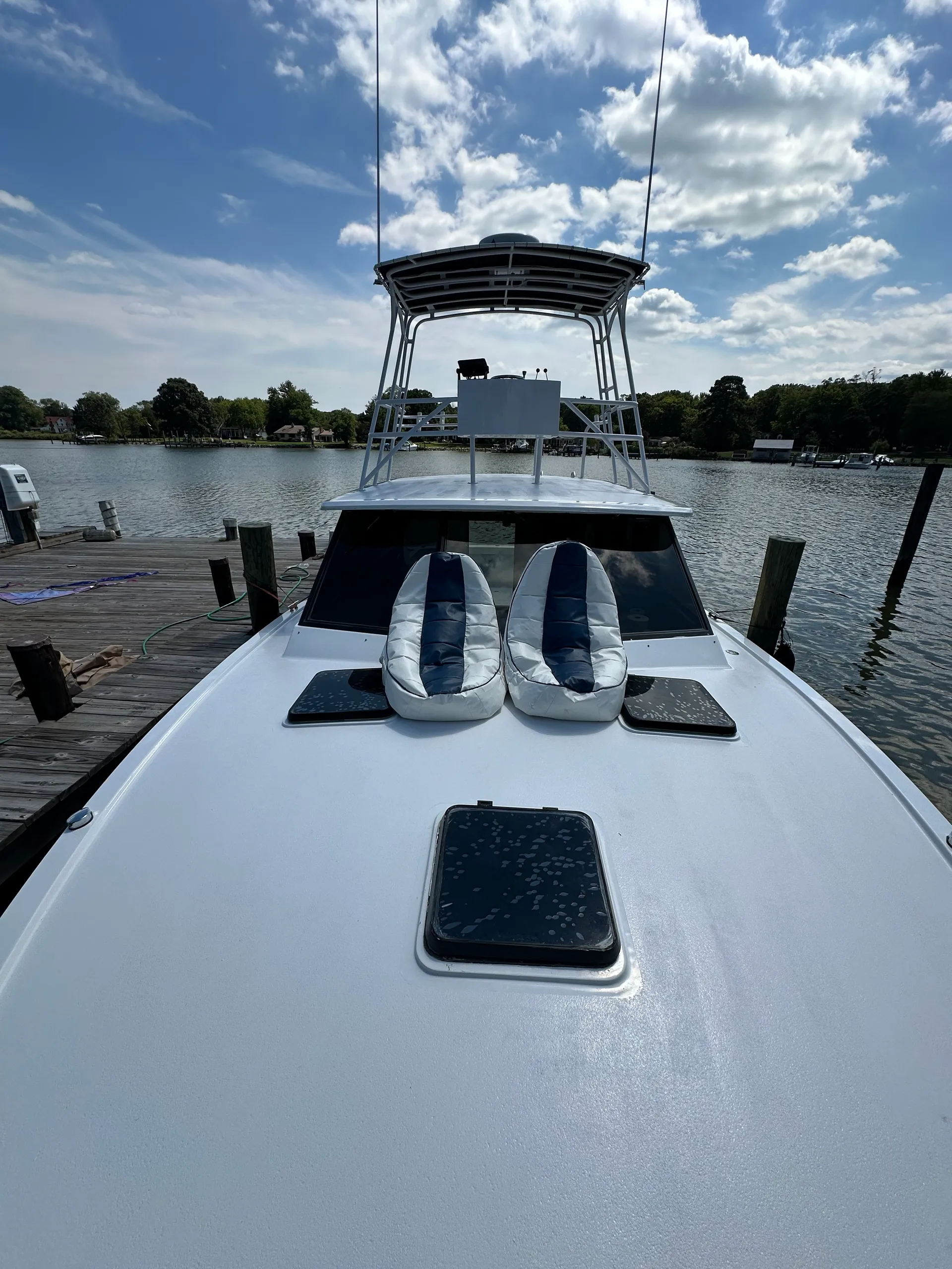 TROJAN YACHTS F-36 CONVERTIBLE in Shady Side, MD — photo 6