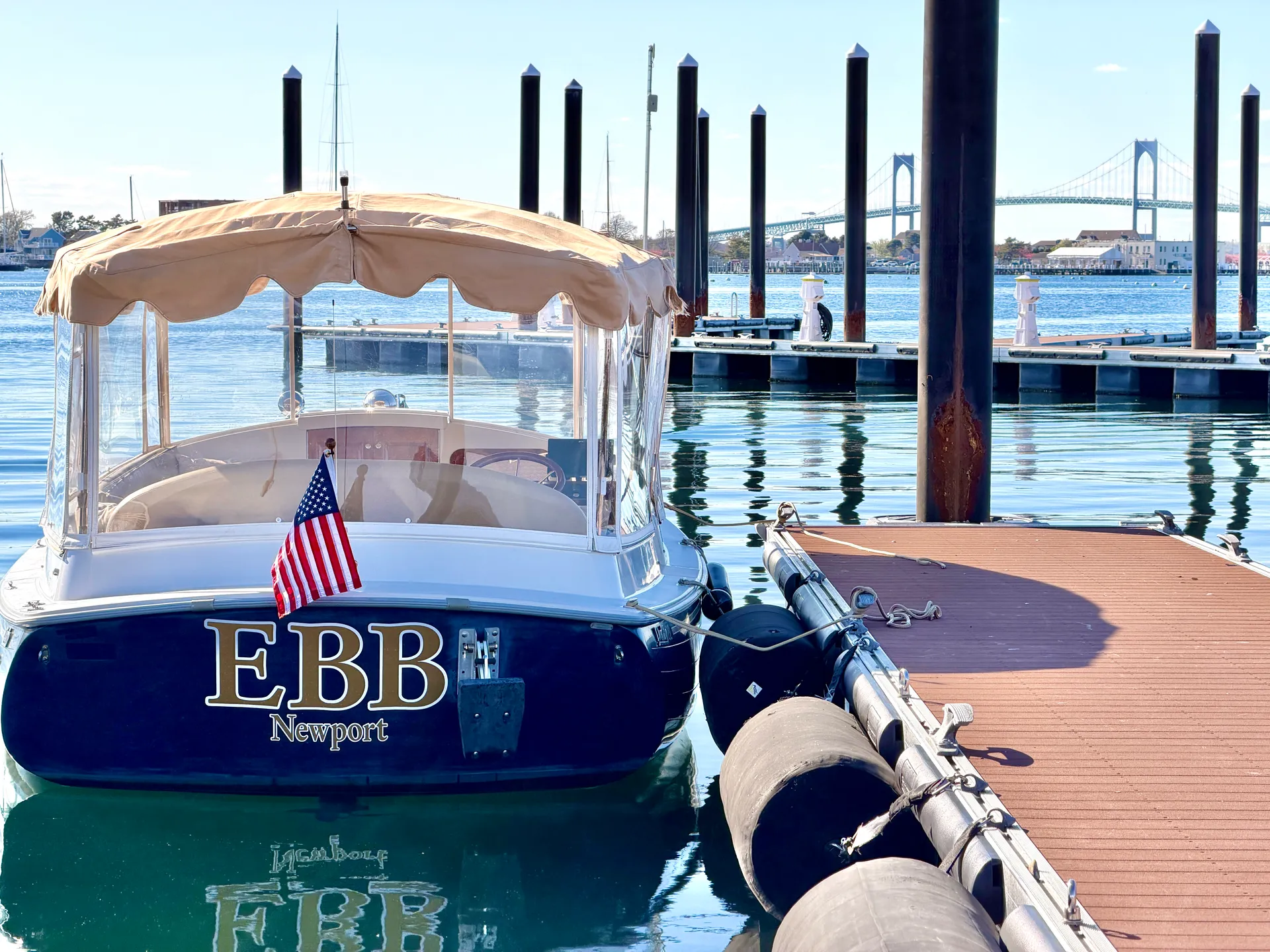 DUFFY ELECTRIC BOATS 22 CUDDY CENTER GALLERY in Newport, RI